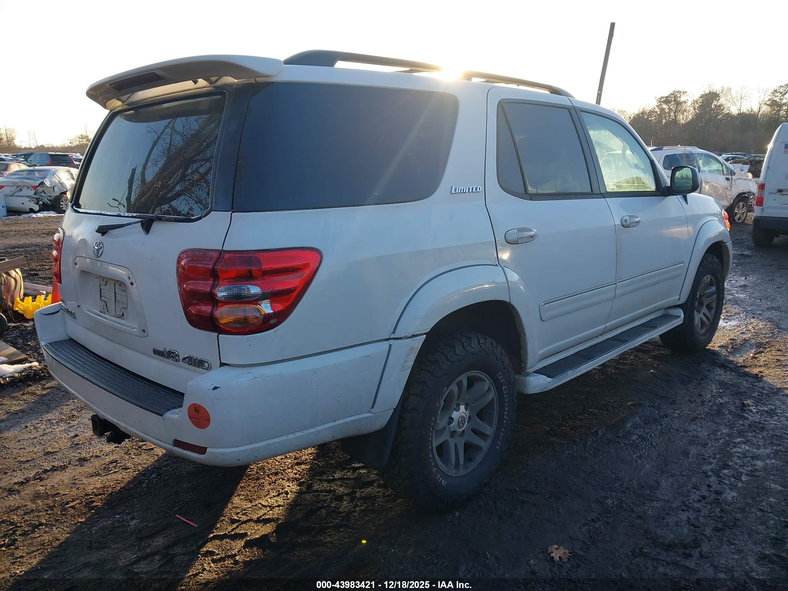 TOYOTA SEQUOIA image 4