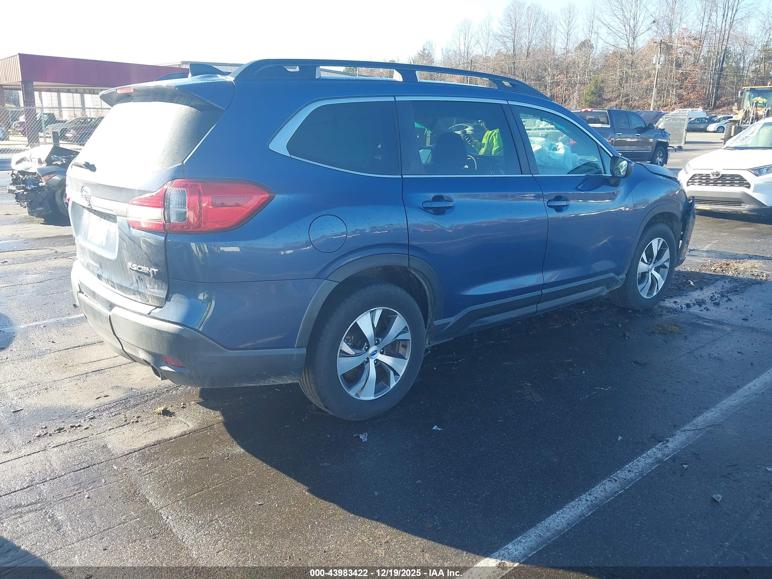SUBARU ASCENT image 4