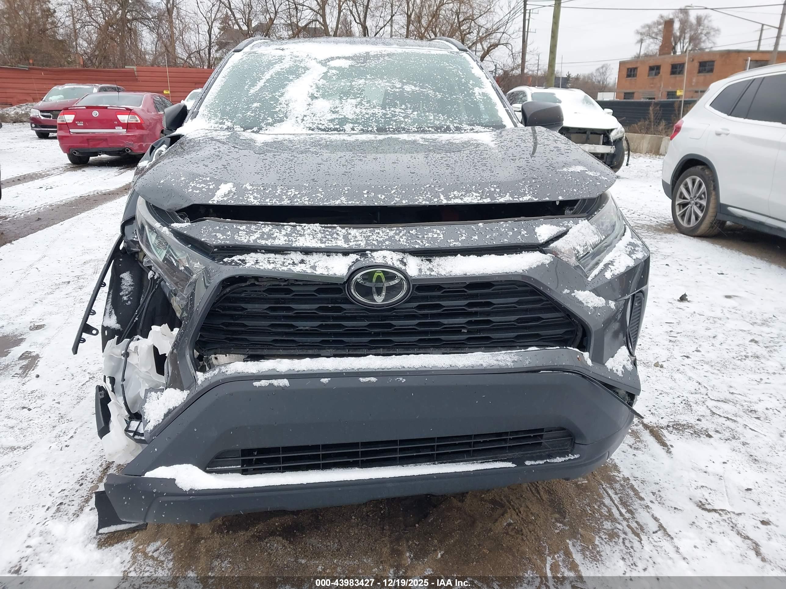TOYOTA RAV4 image 6