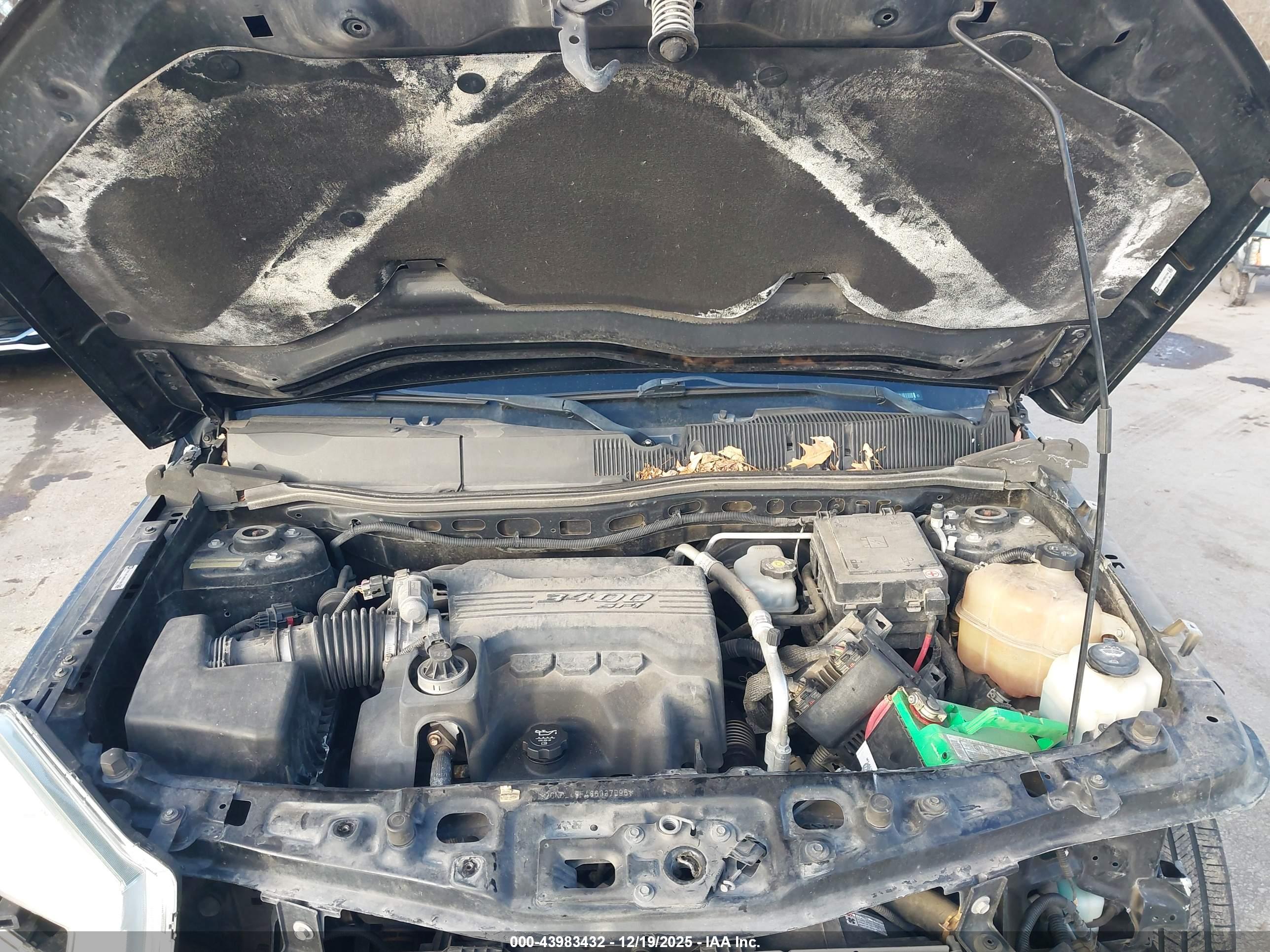 CHEVROLET EQUINOX image 10
