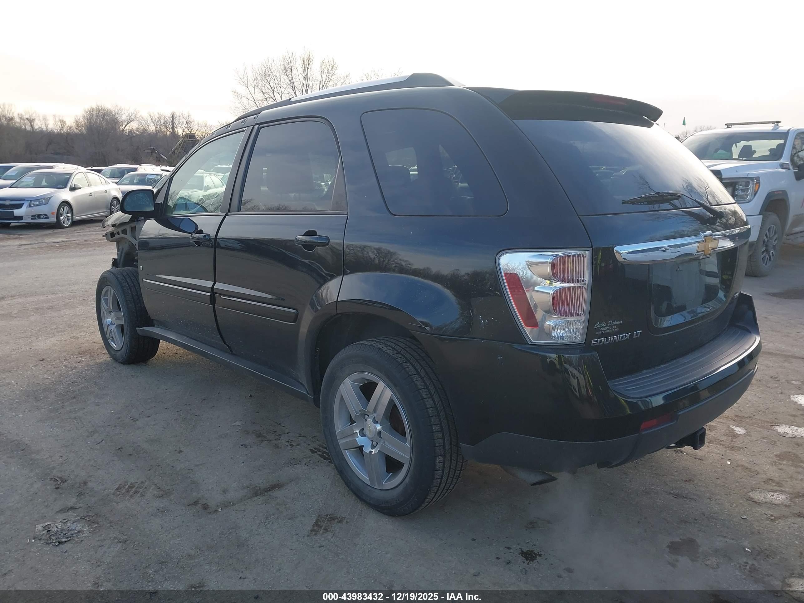 CHEVROLET EQUINOX image 3