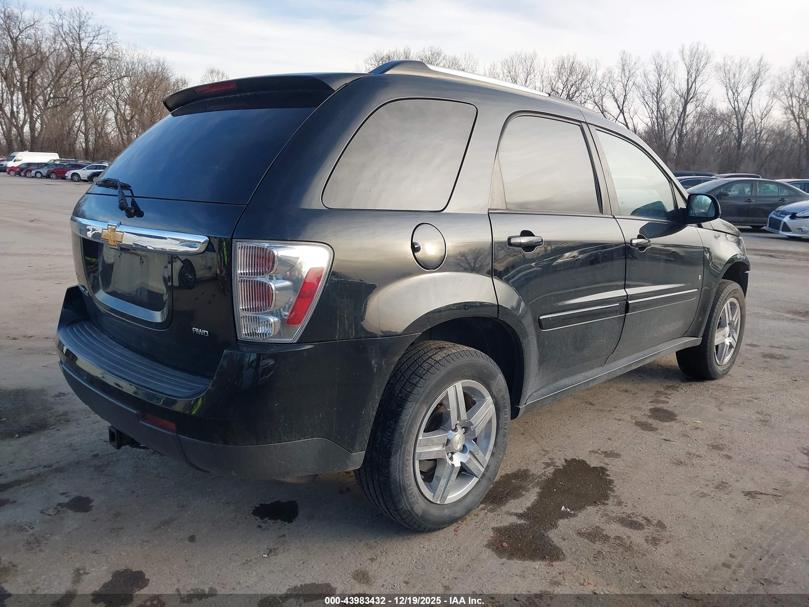 CHEVROLET EQUINOX image 4
