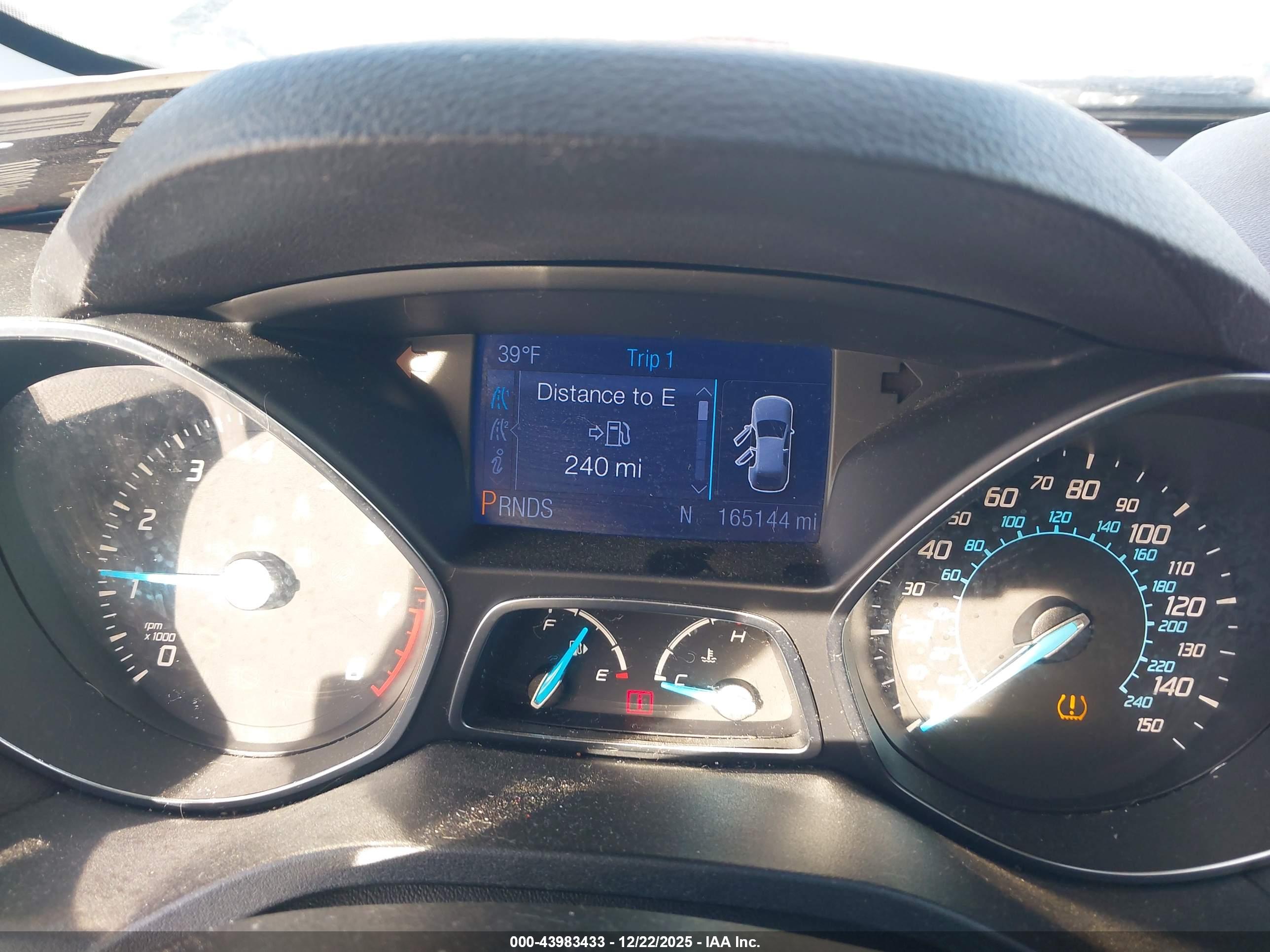 FORD ESCAPE image 7