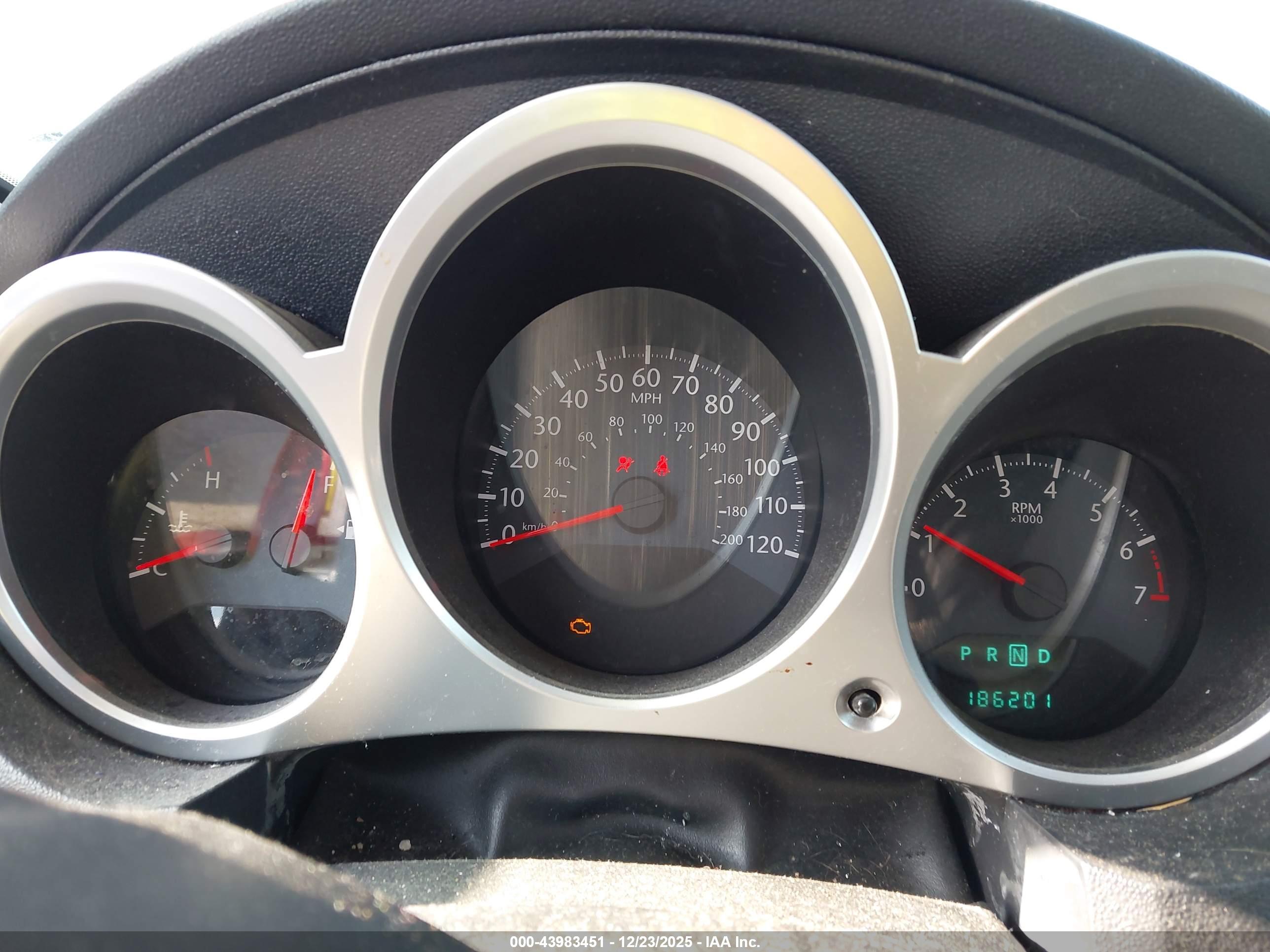 CHRYSLER SEBRING image 7