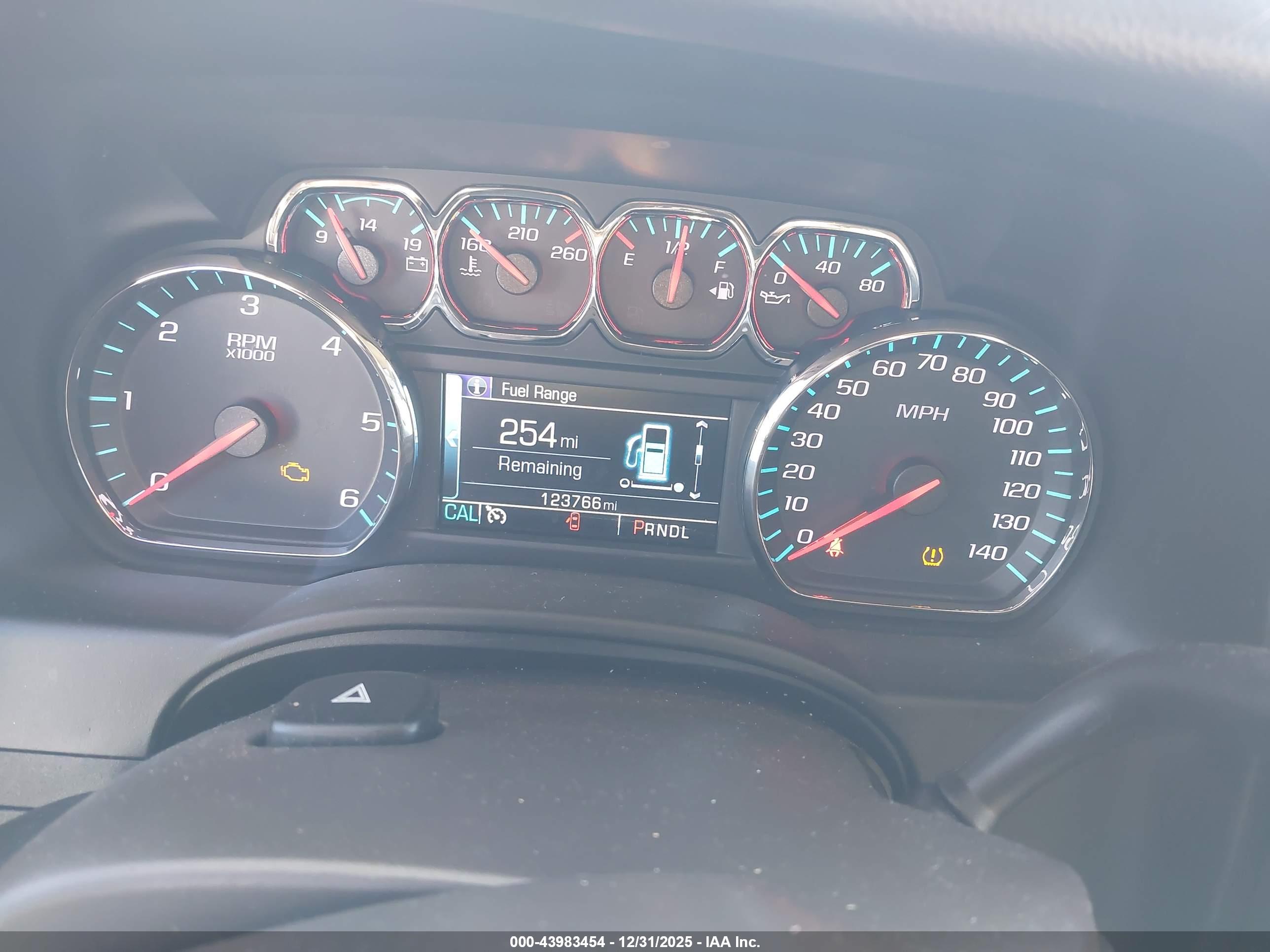 CHEVROLET TAHOE image 7