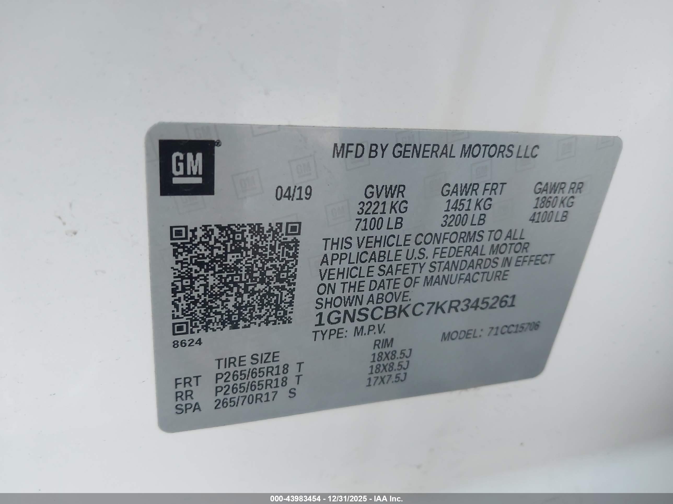 CHEVROLET TAHOE image 9