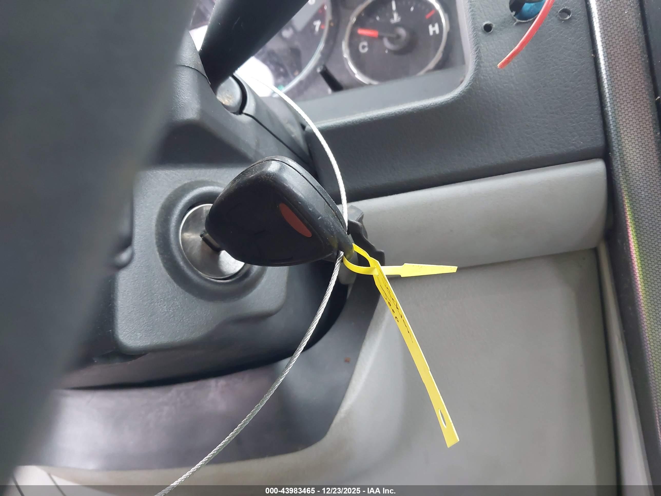 JEEP LIBERTY image 11