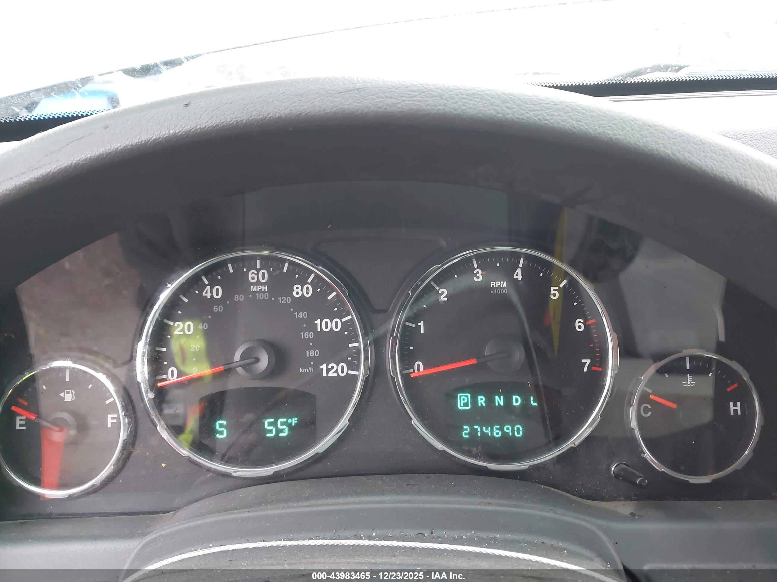 JEEP LIBERTY image 7