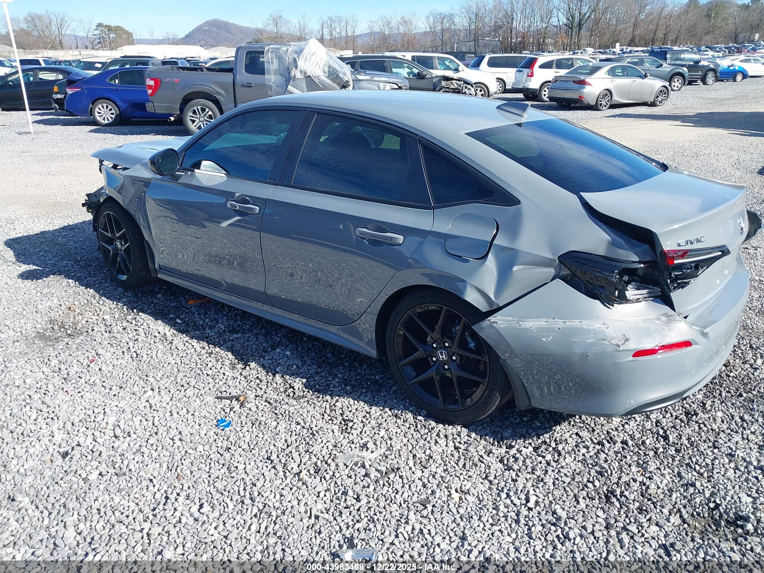 HONDA CIVIC image 3