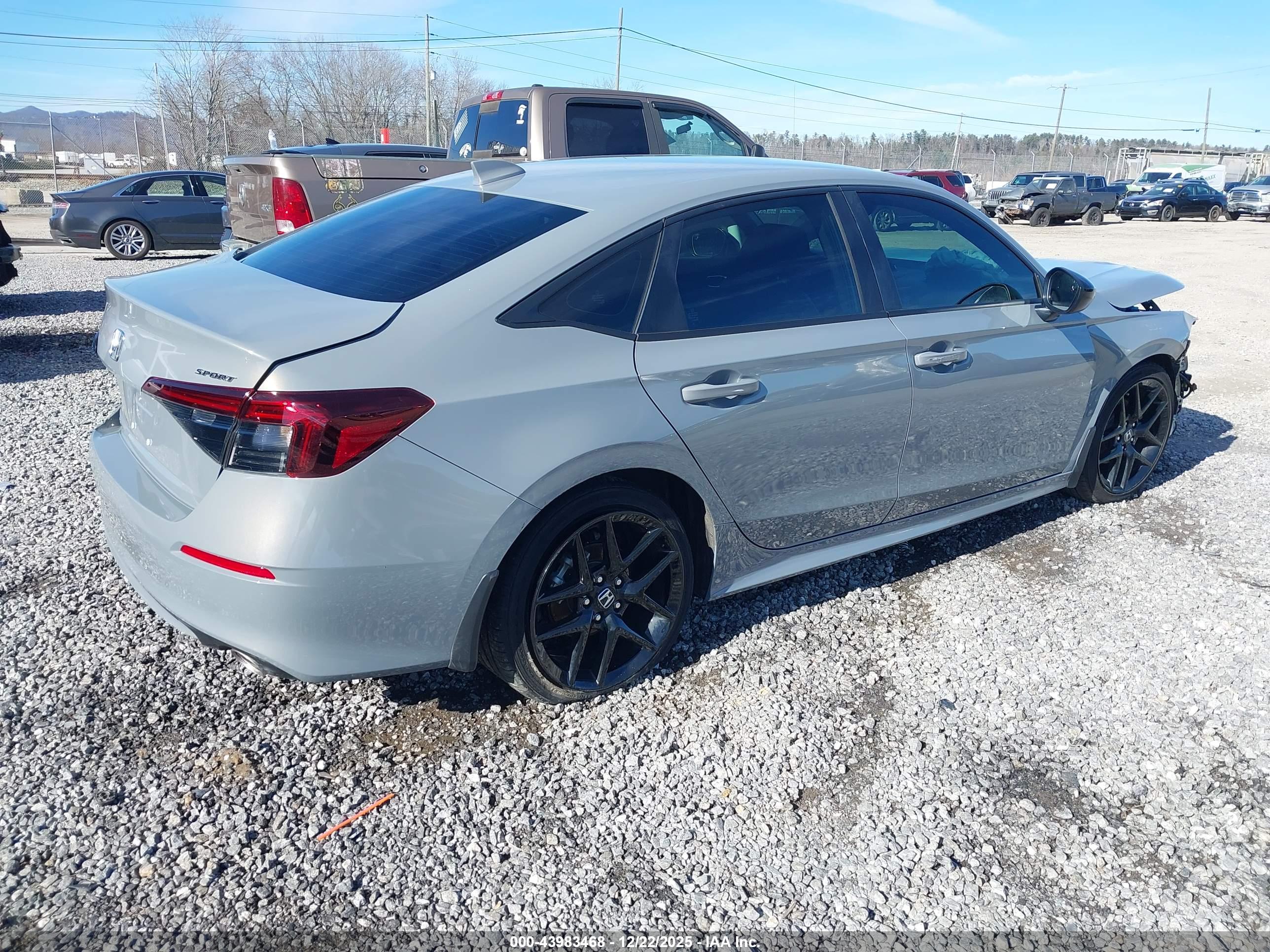 HONDA CIVIC image 4