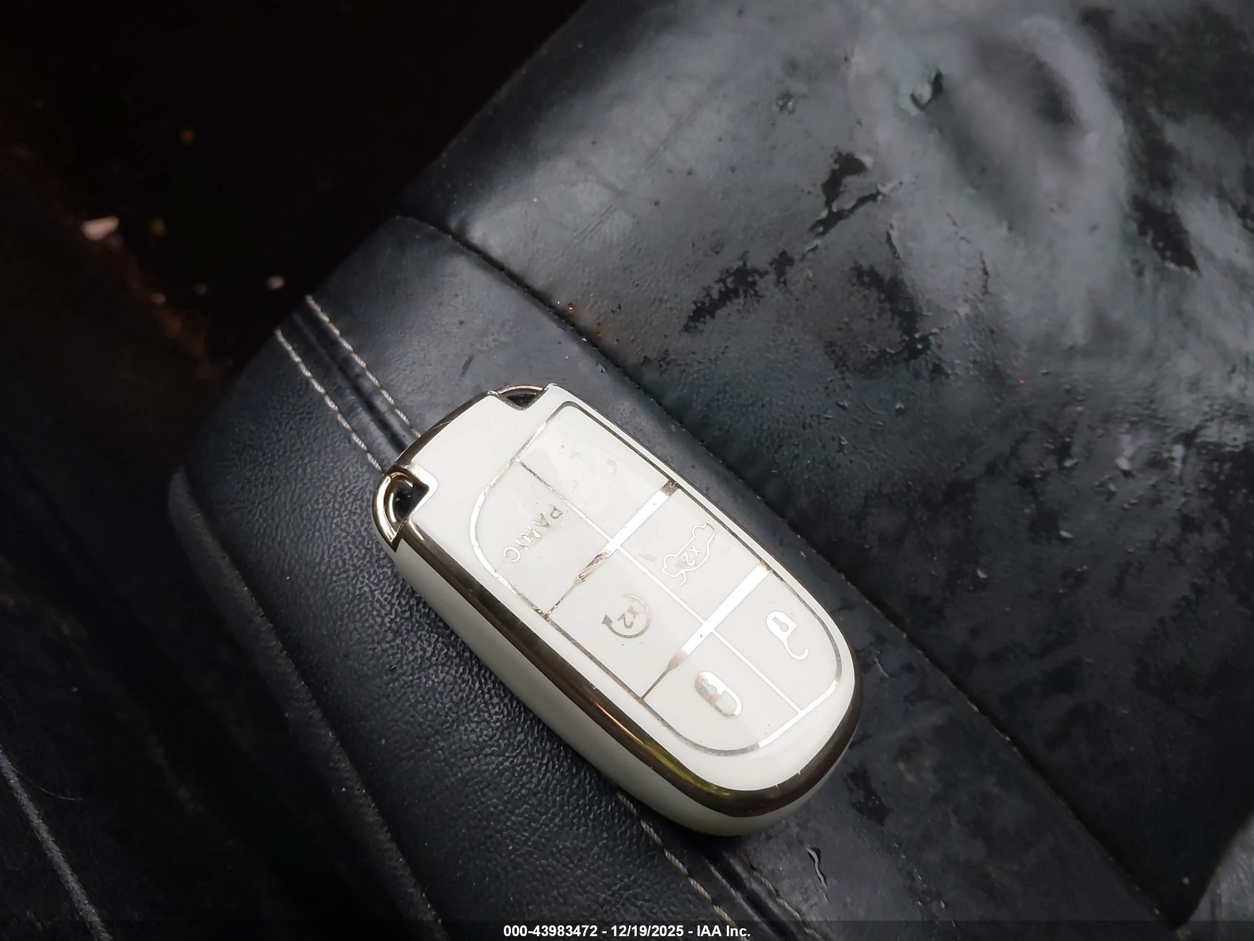 JEEP GRAND image 11
