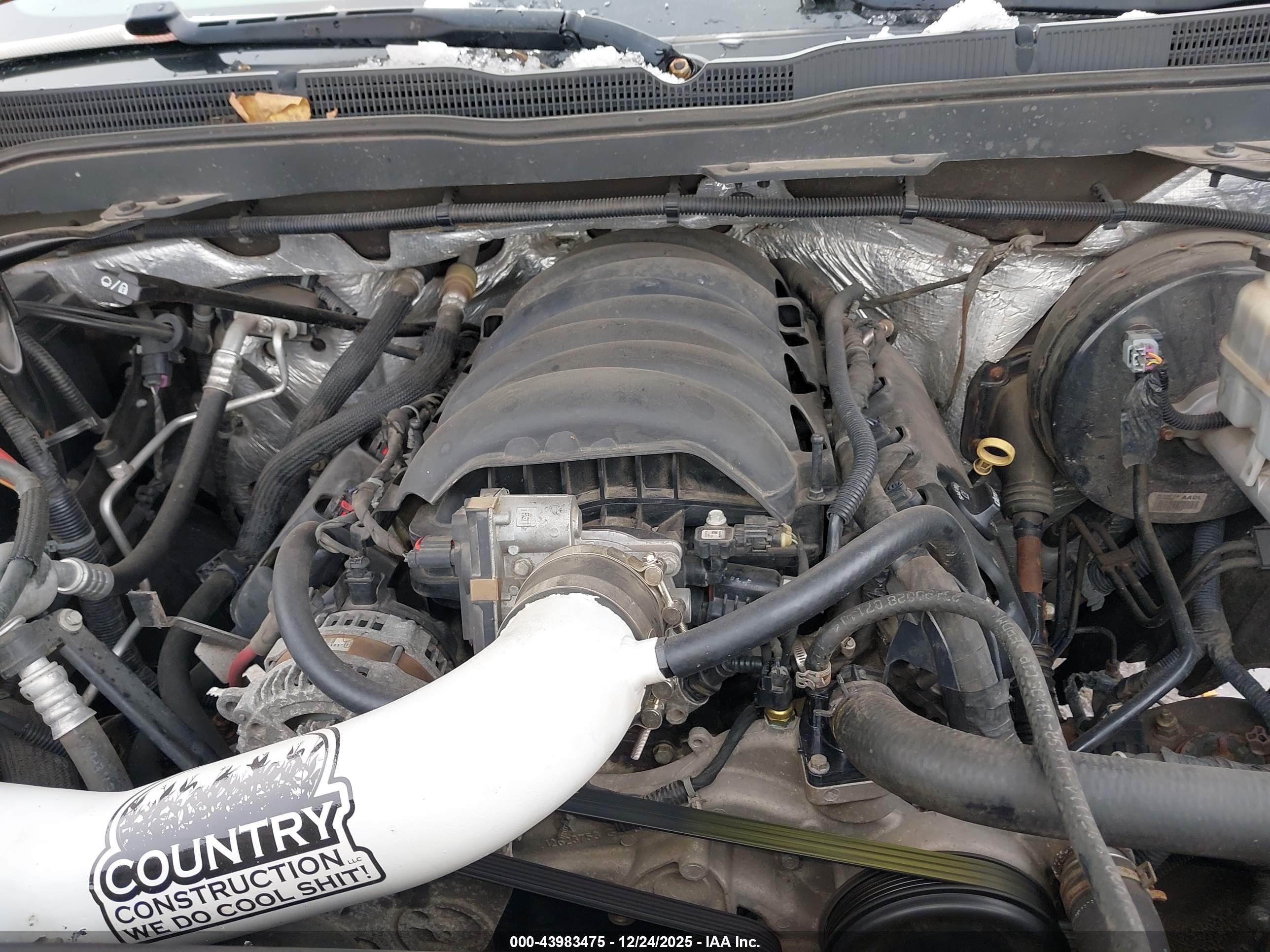 CHEVROLET SILVERADO image 10