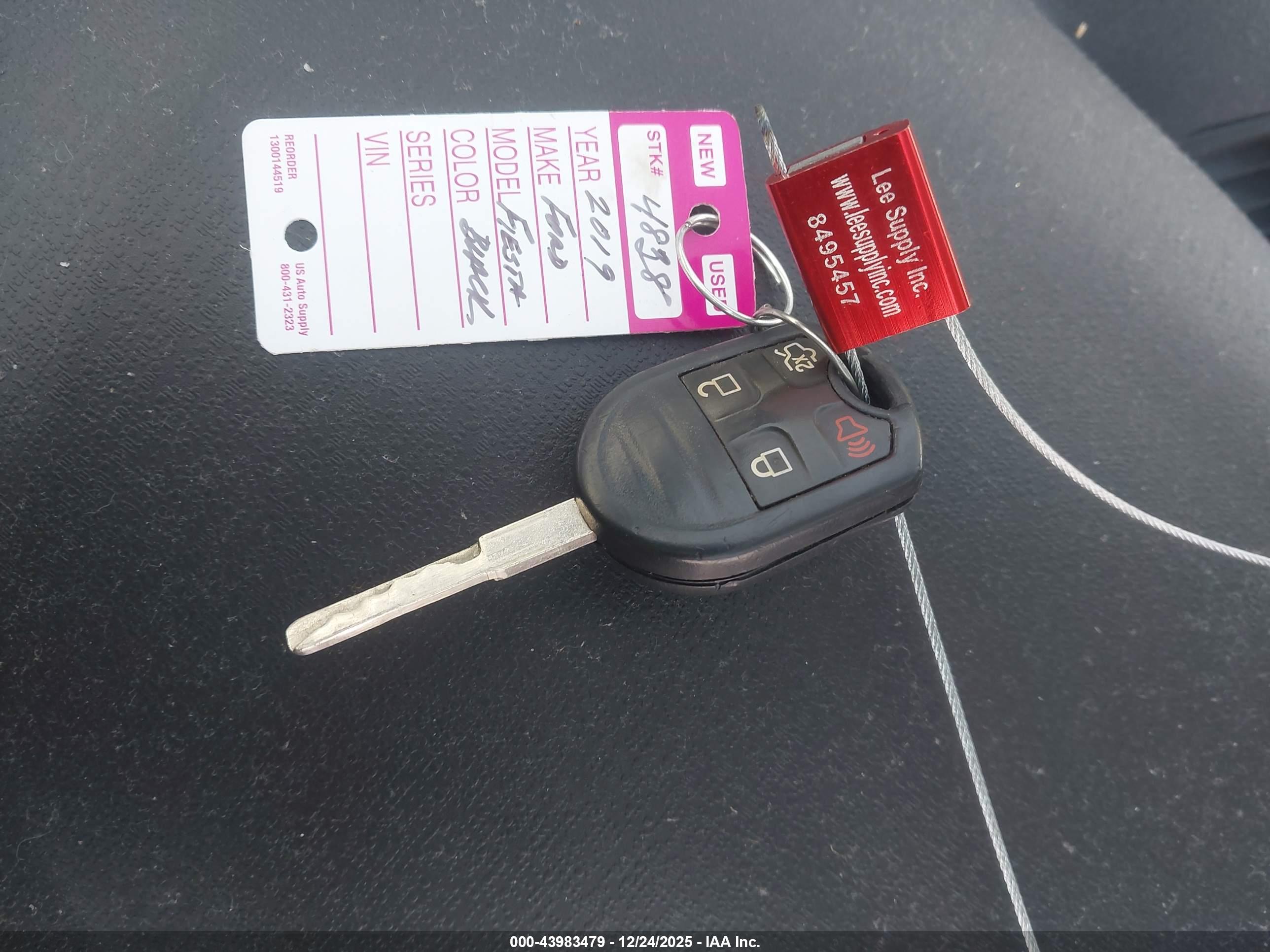 FORD FIESTA image 11