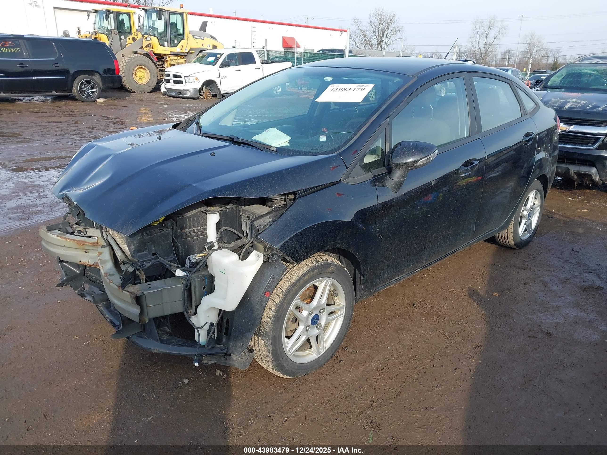FORD FIESTA image 2