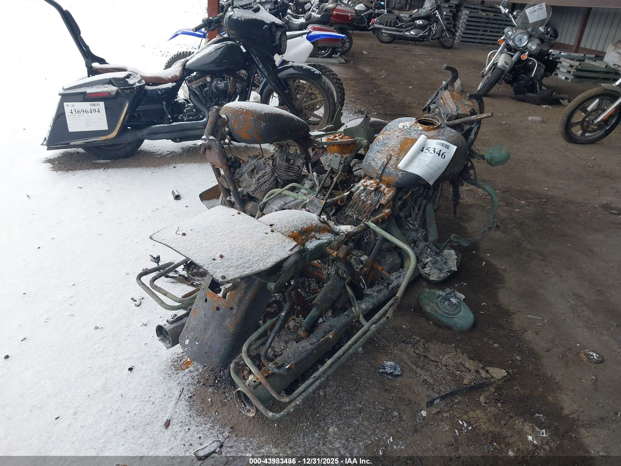 HARLEY-DAVIDSON XL883 image 4