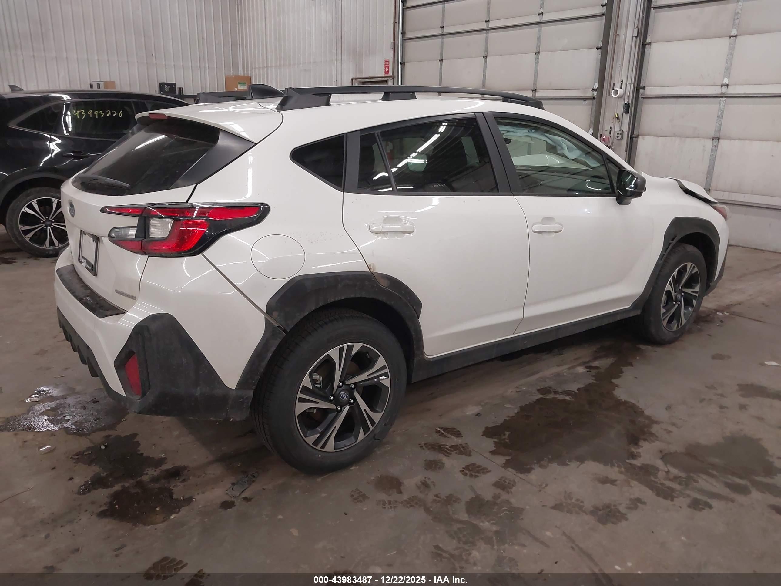 SUBARU CROSSTREK image 4