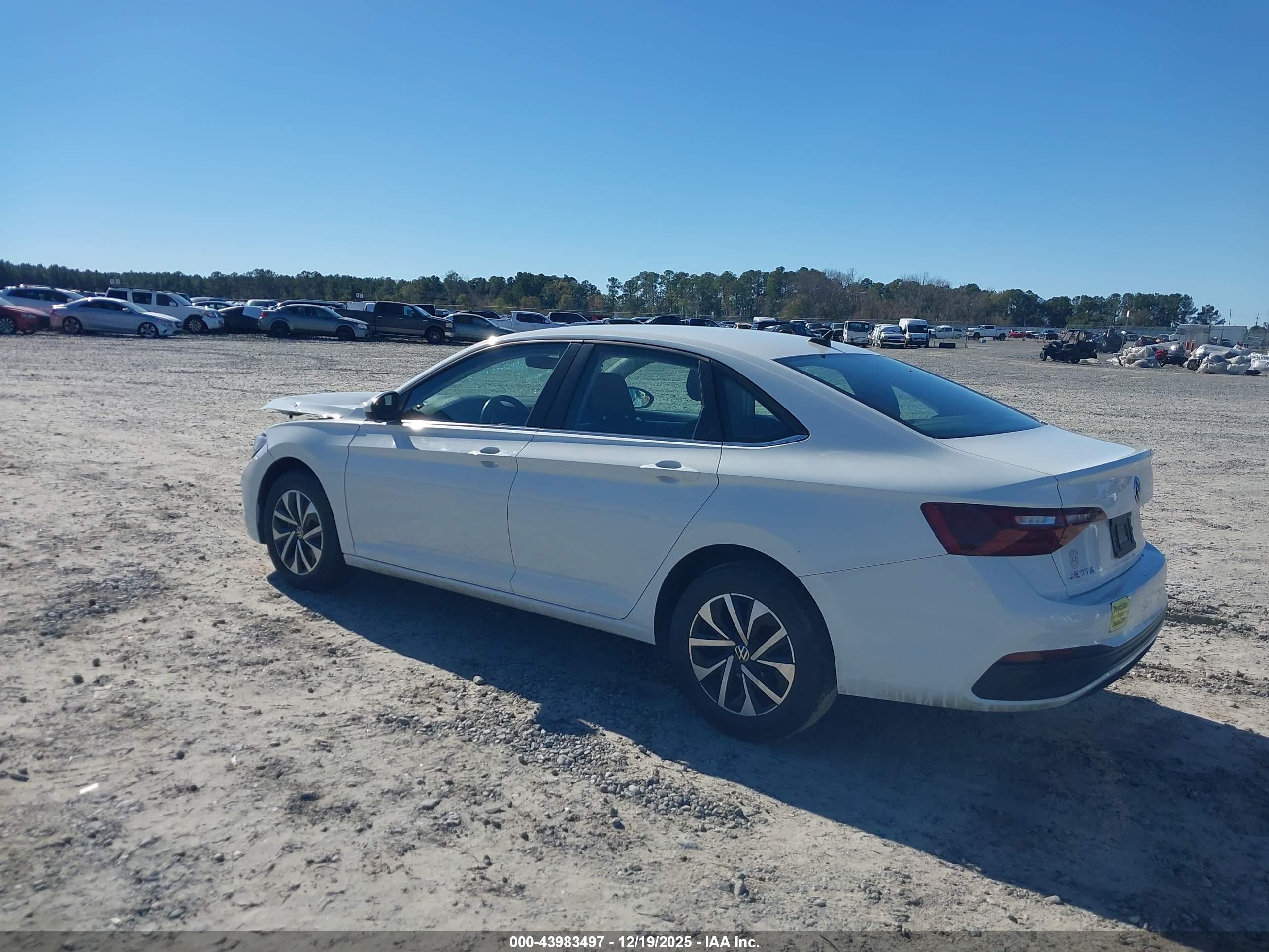 VOLKSWAGEN JETTA image 3