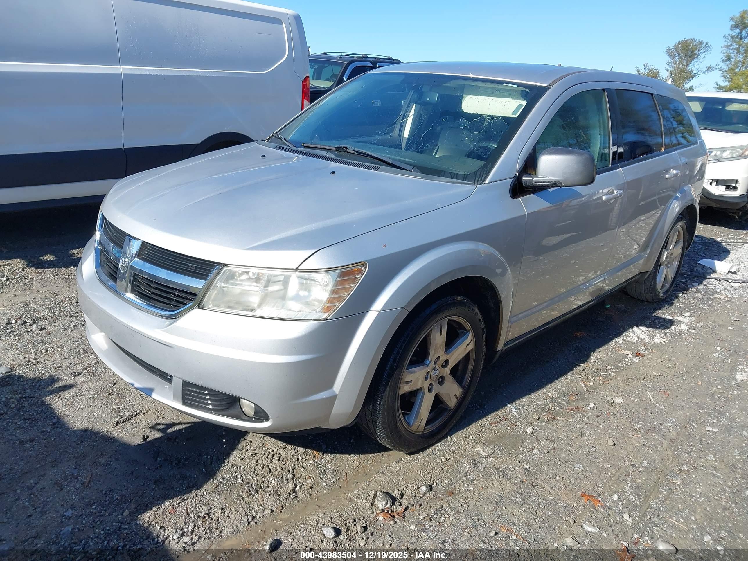 DODGE JOURNEY image 2
