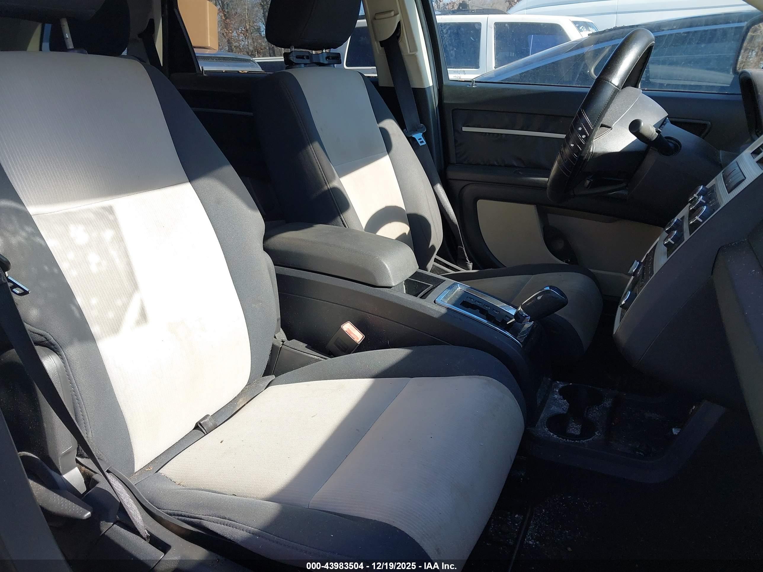 DODGE JOURNEY image 5
