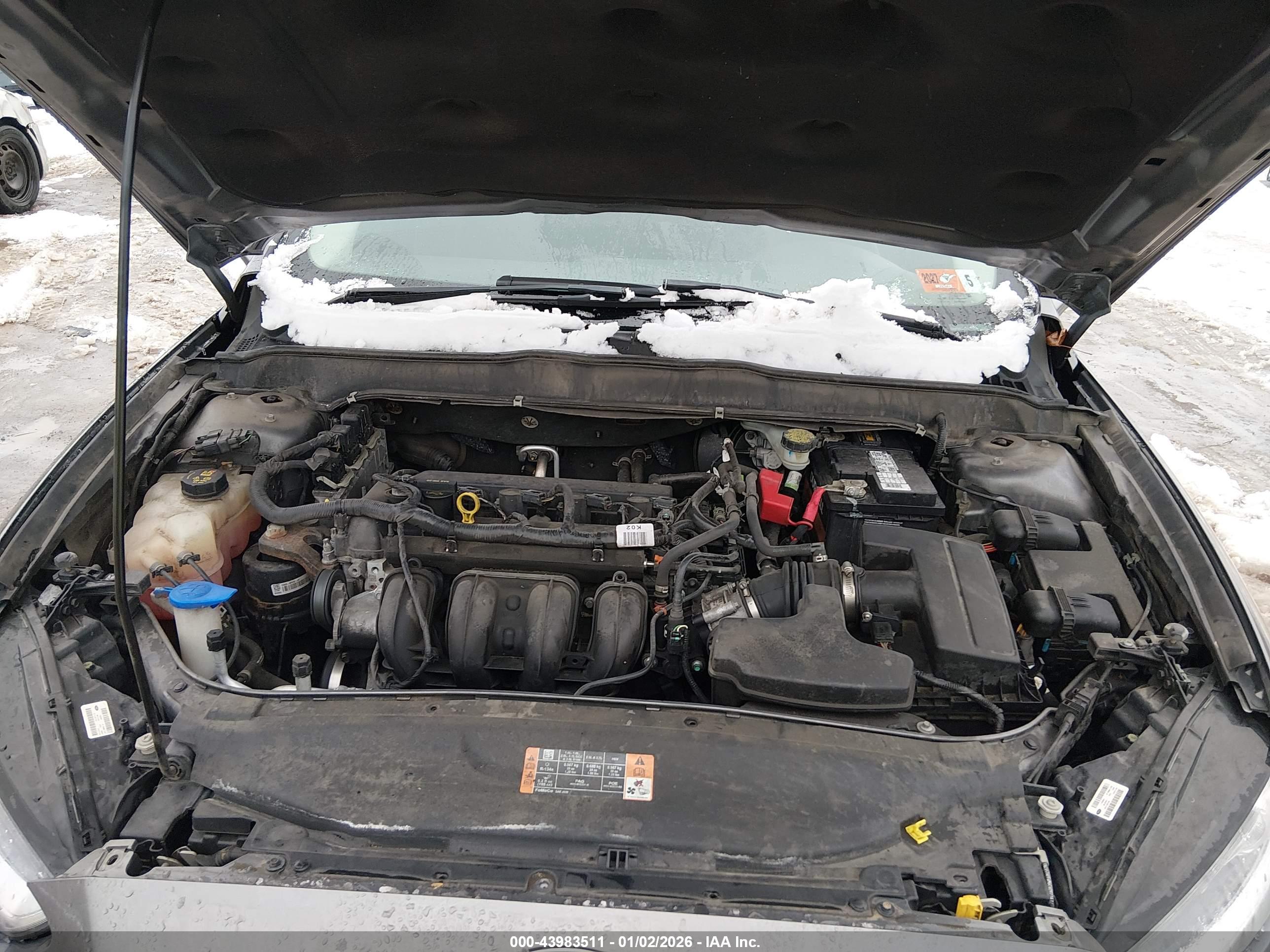 FORD FUSION image 10