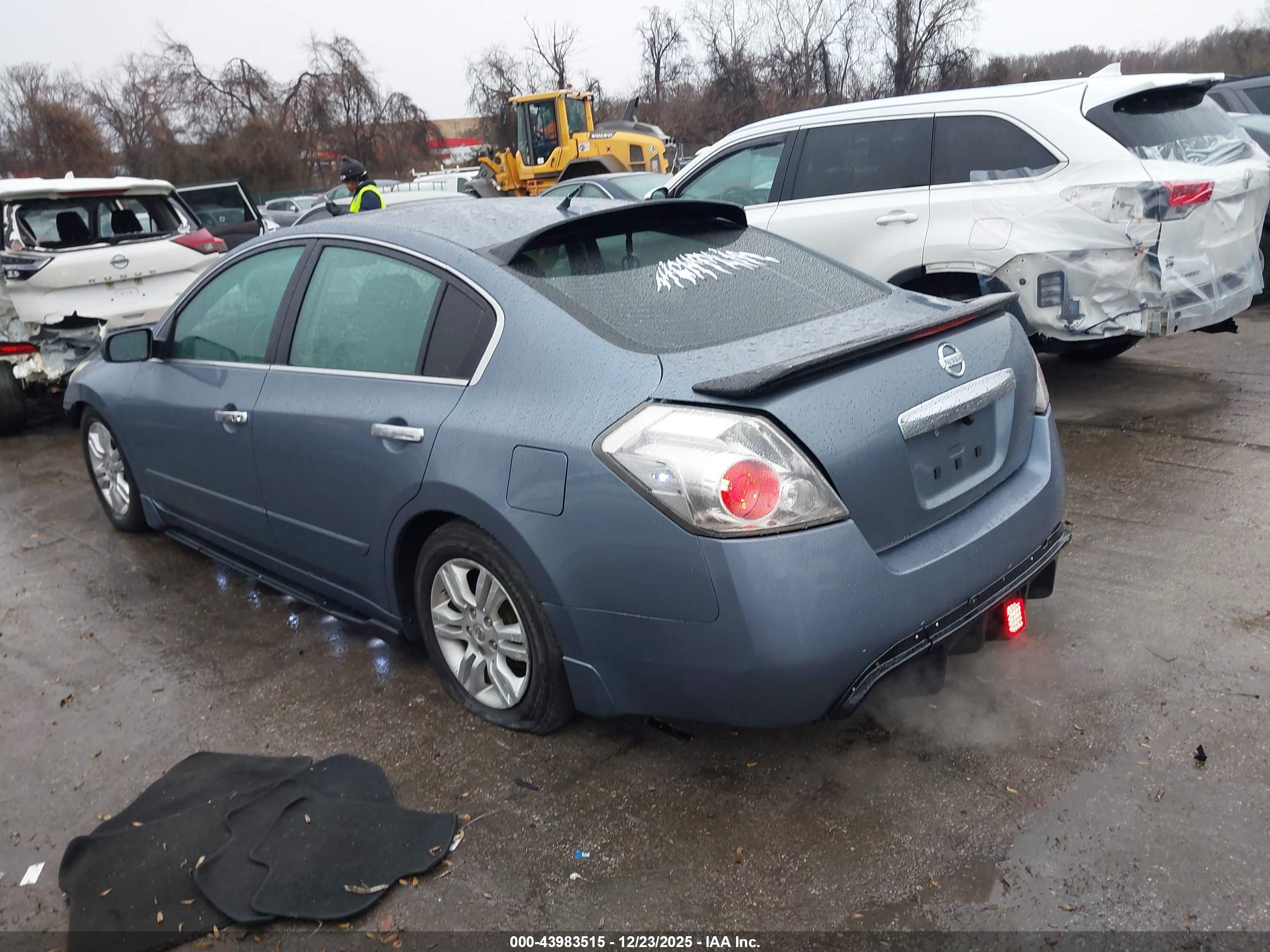 NISSAN ALTIMA image 3