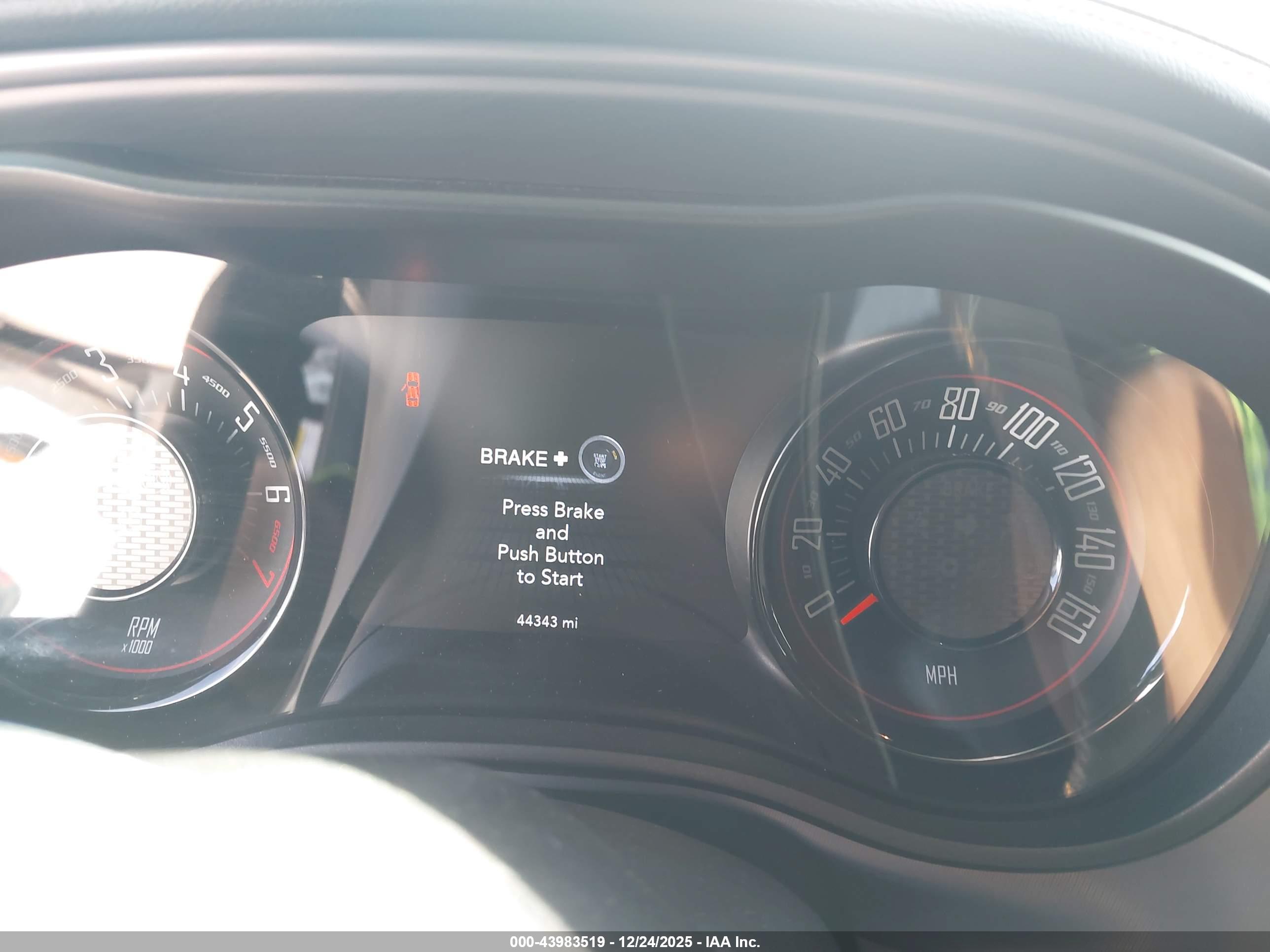 DODGE CHALLENGER image 7