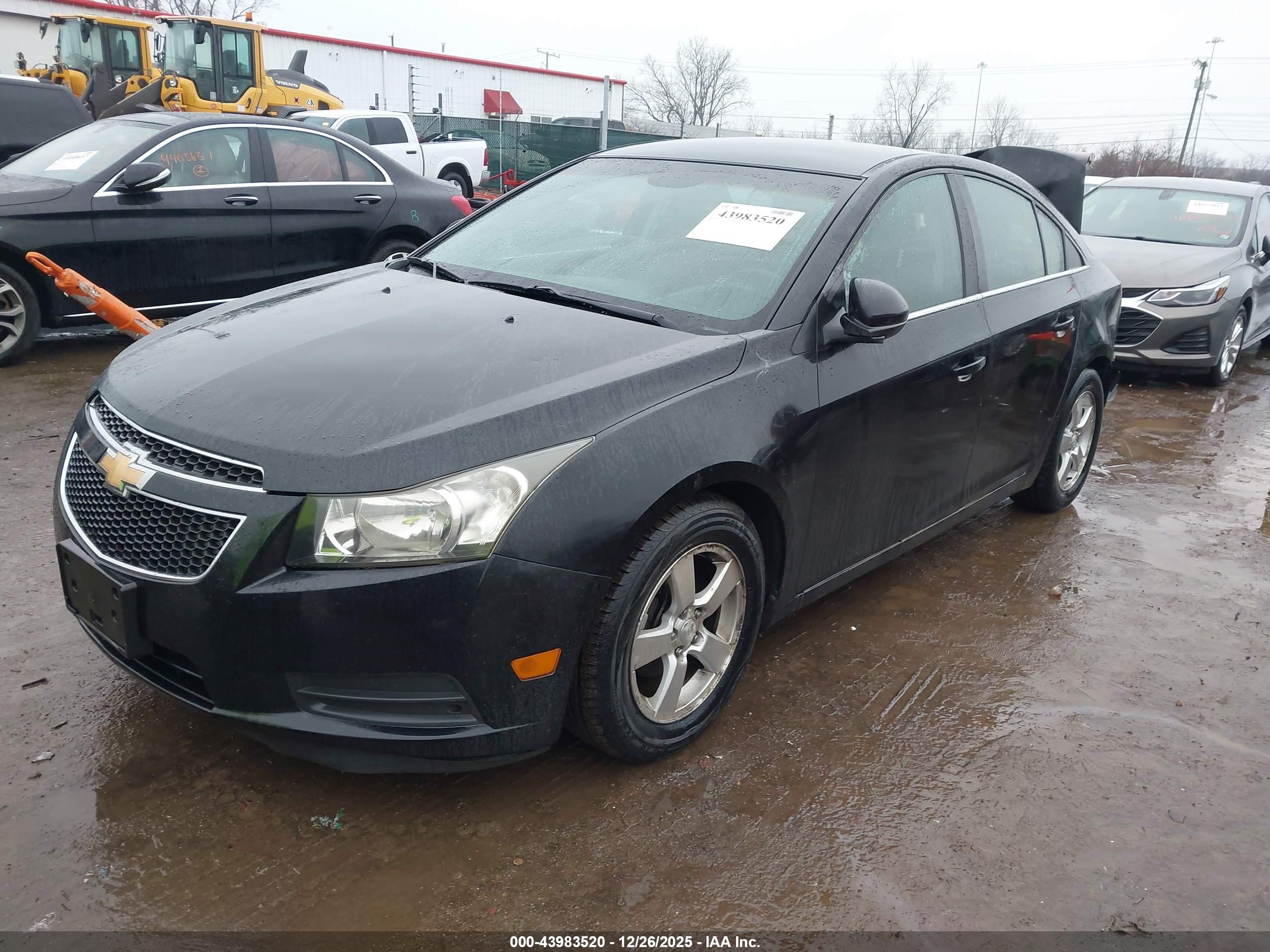 CHEVROLET CRUZE image 2