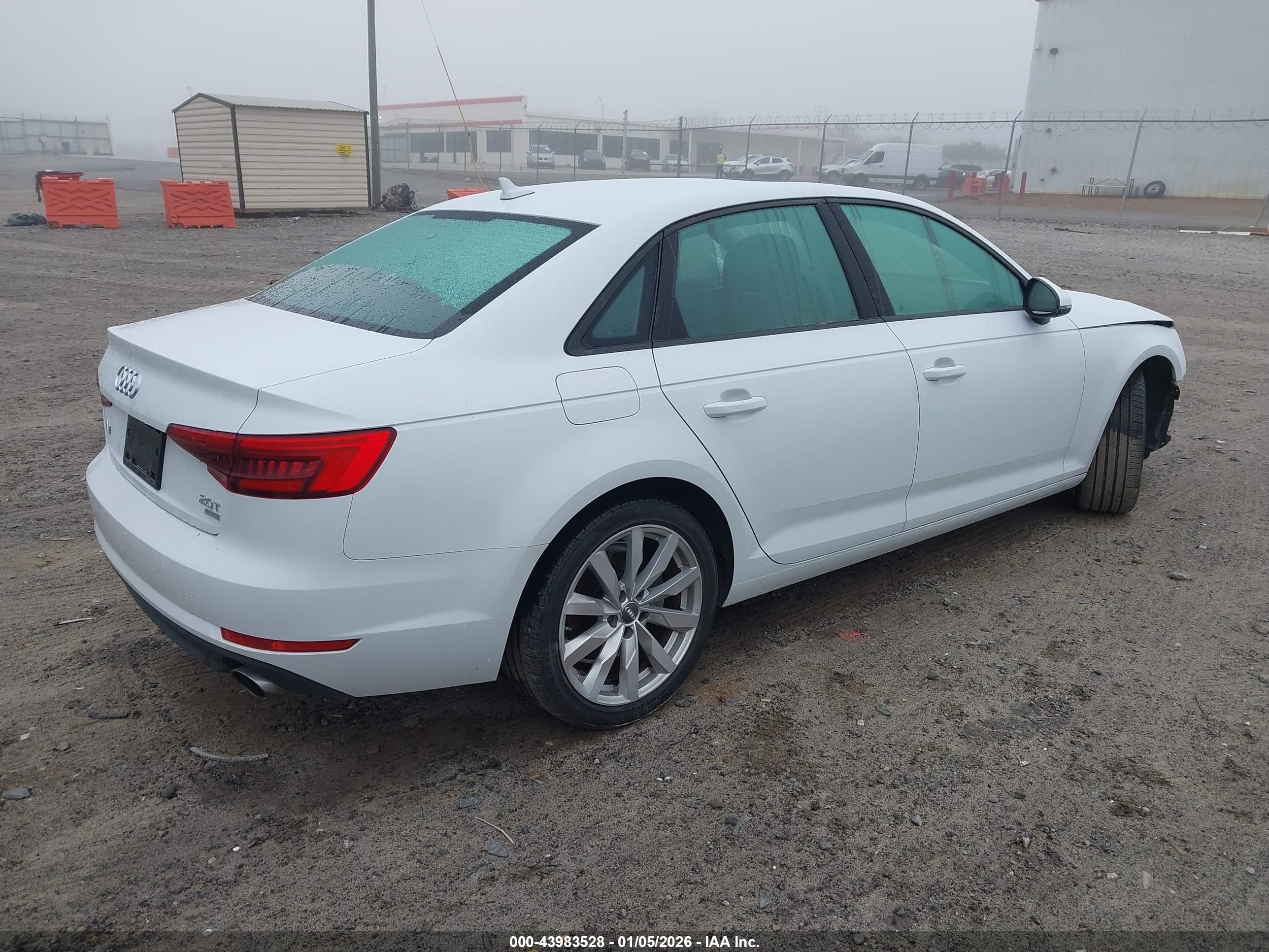 AUDI A4 image 4