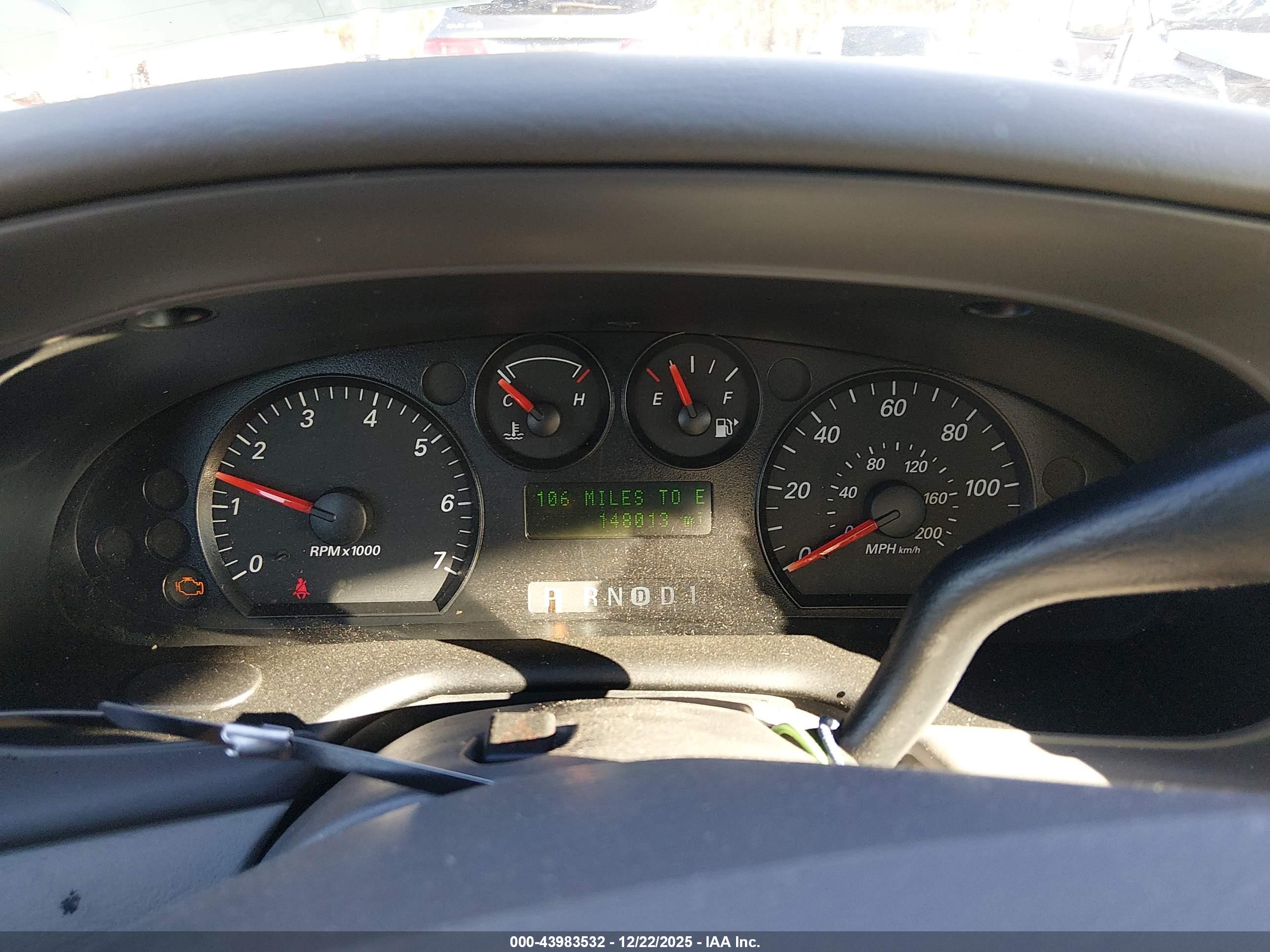 FORD TAURUS image 7