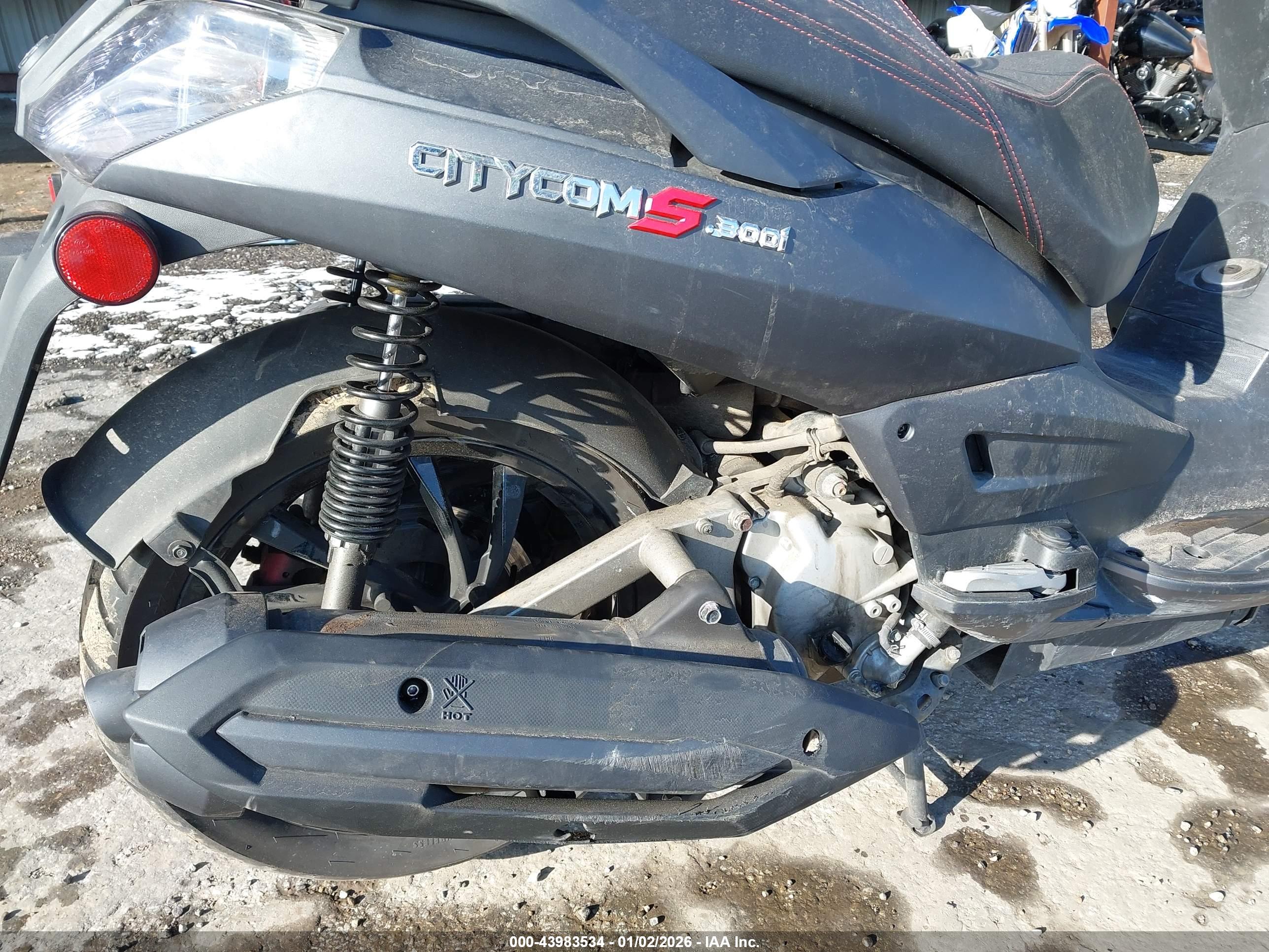 SYM 300 image 8