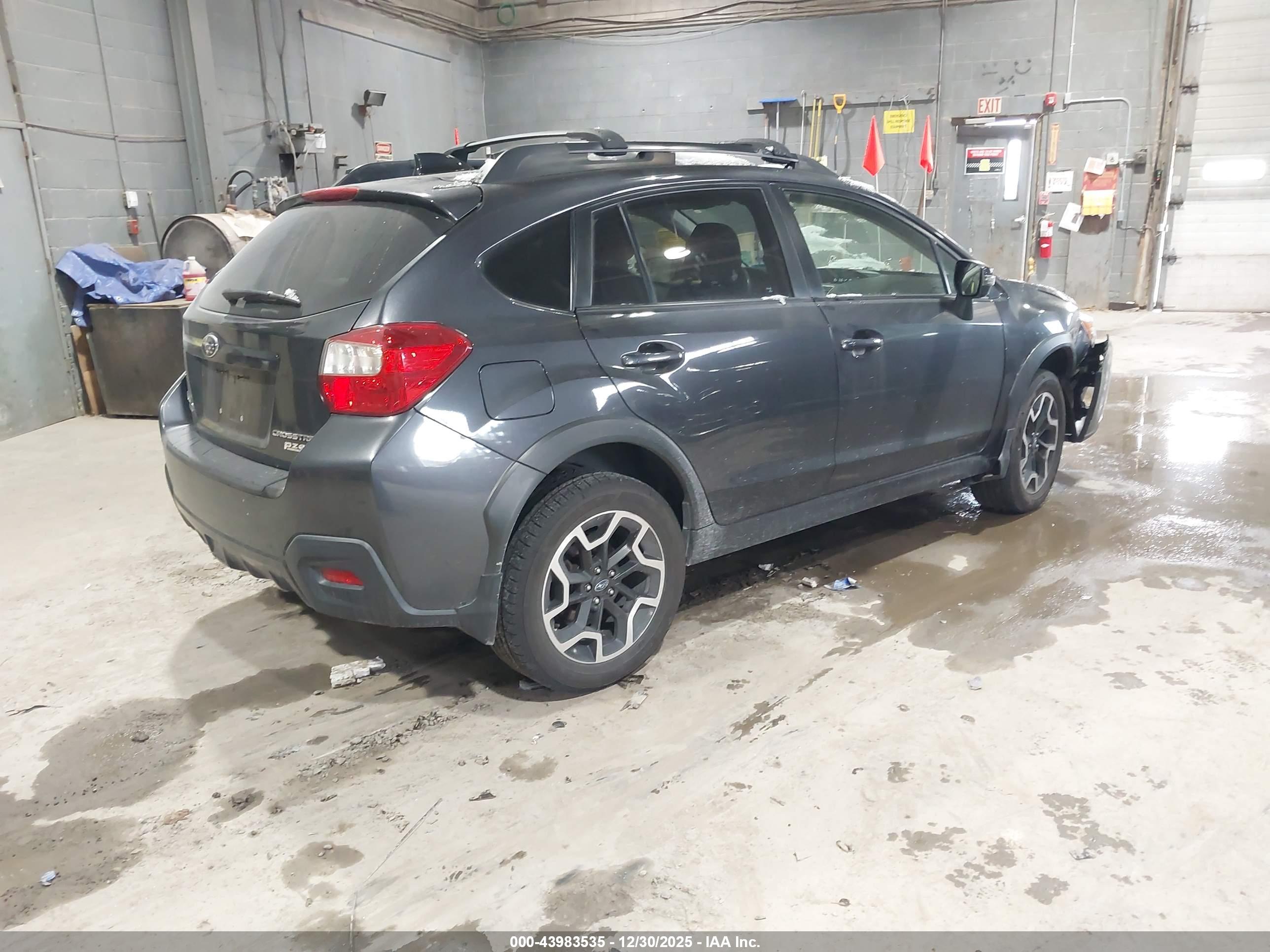 SUBARU CROSSTREK image 4