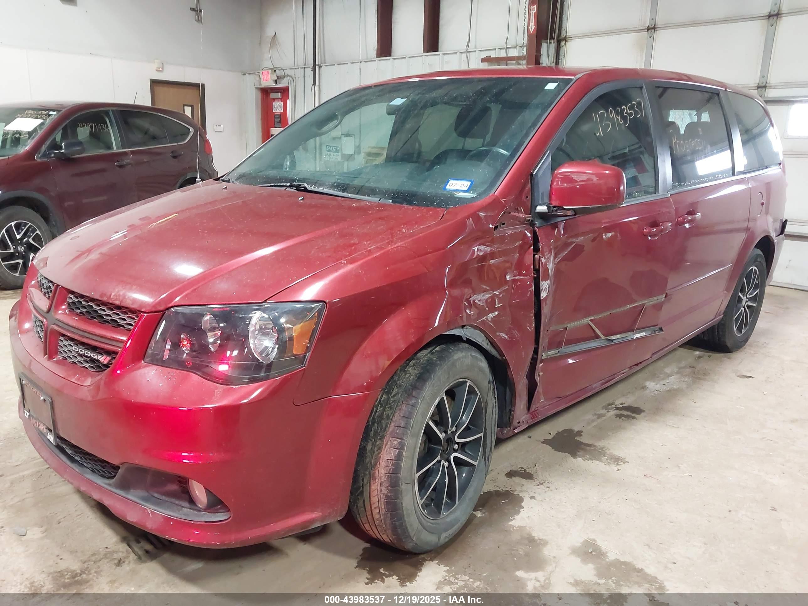 DODGE GRAND image 6