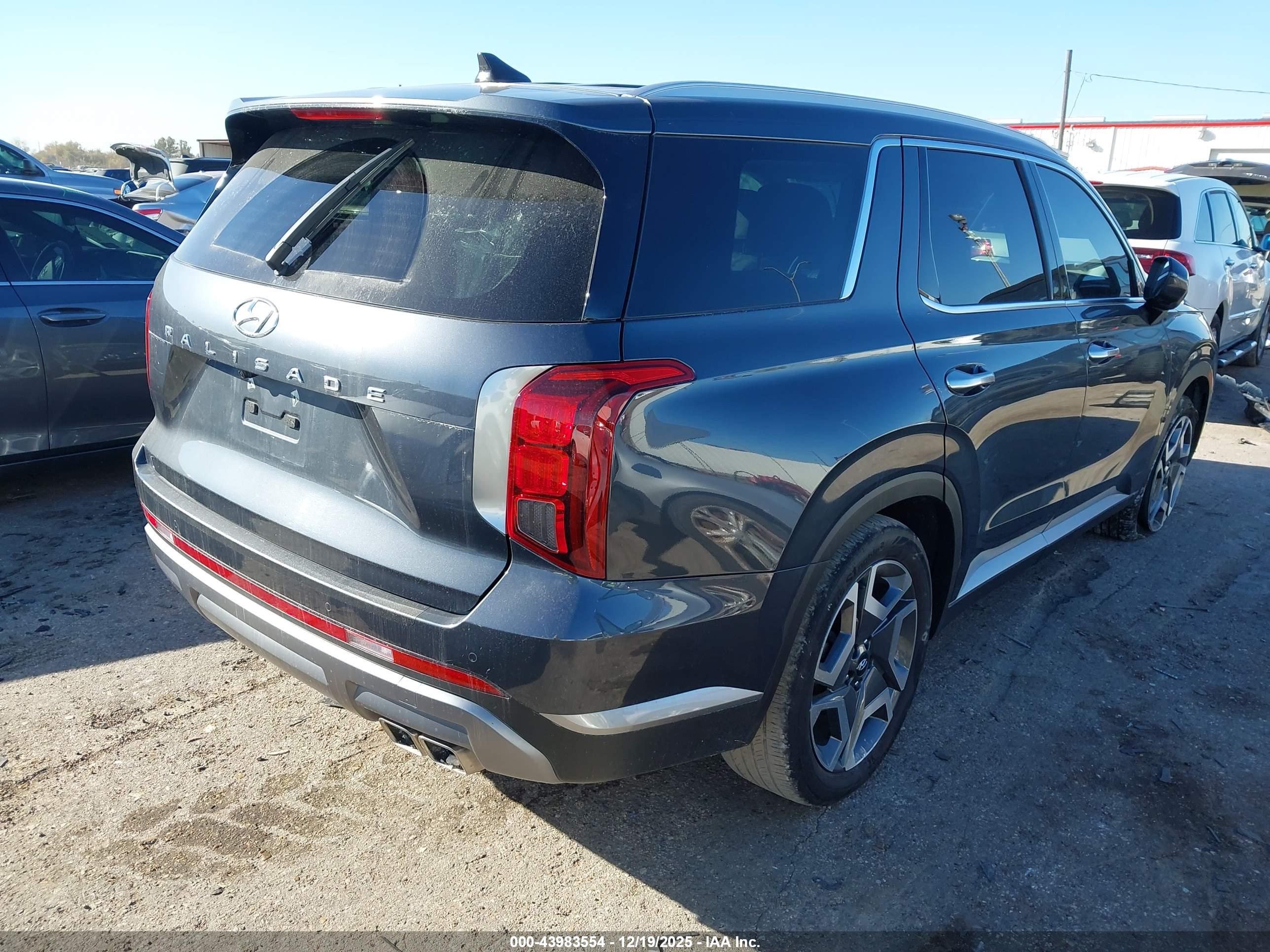 HYUNDAI PALISADE image 4
