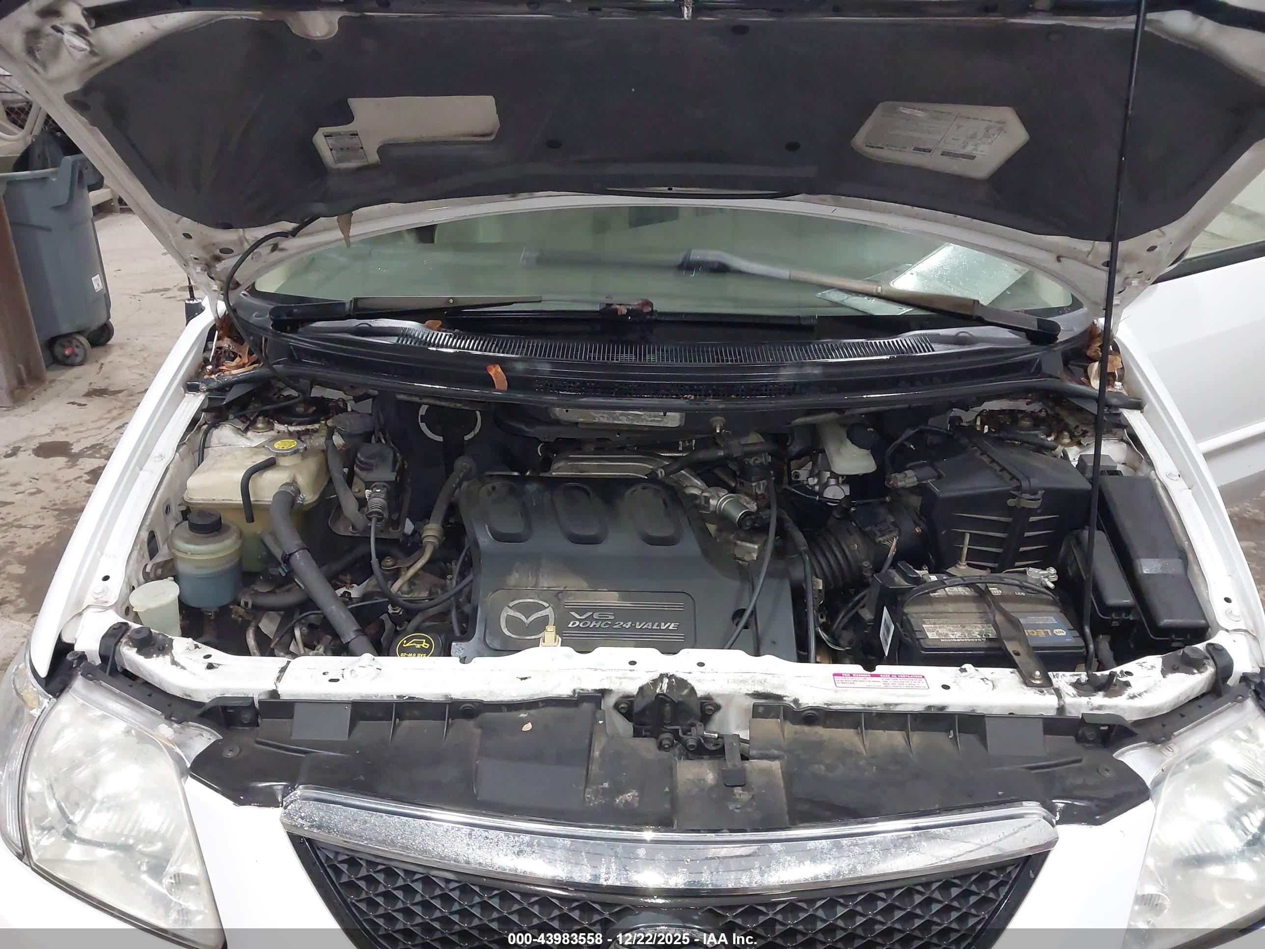 MAZDA MPV image 10