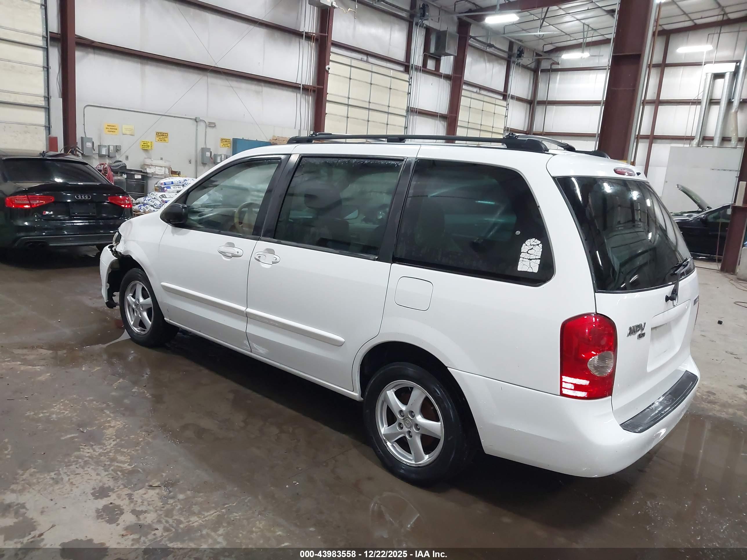 MAZDA MPV image 3