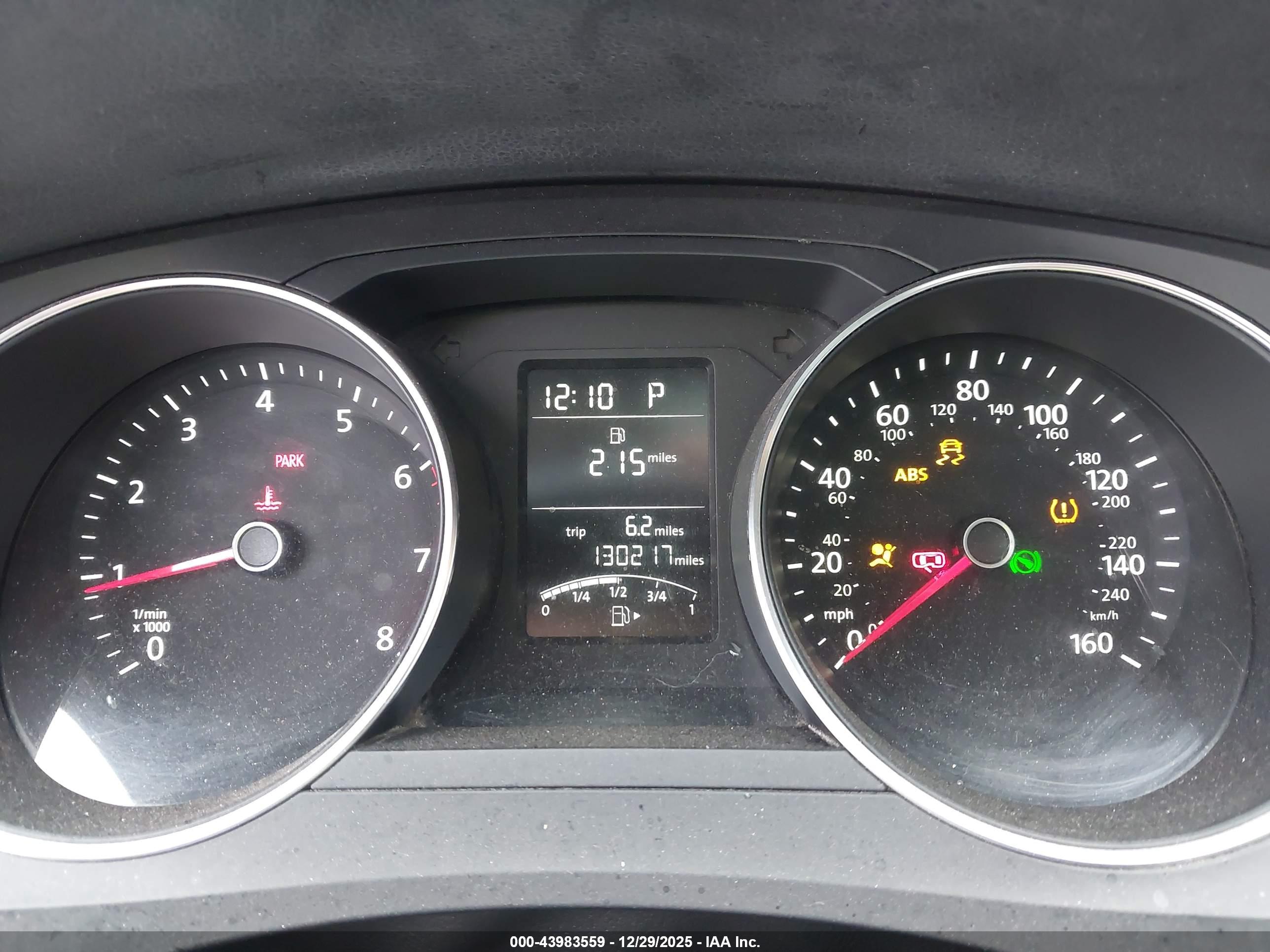 VOLKSWAGEN JETTA image 7