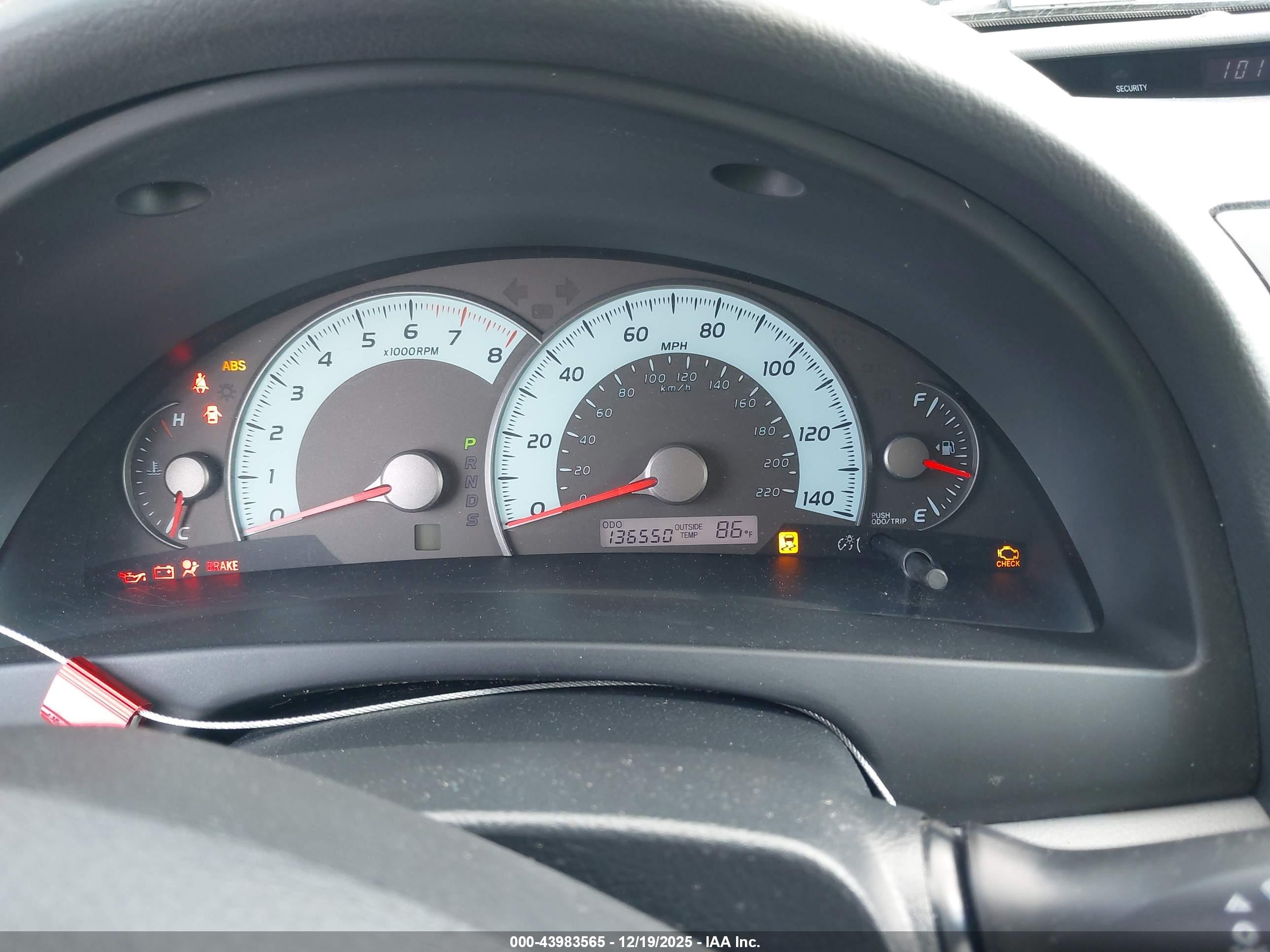 TOYOTA CAMRY image 7