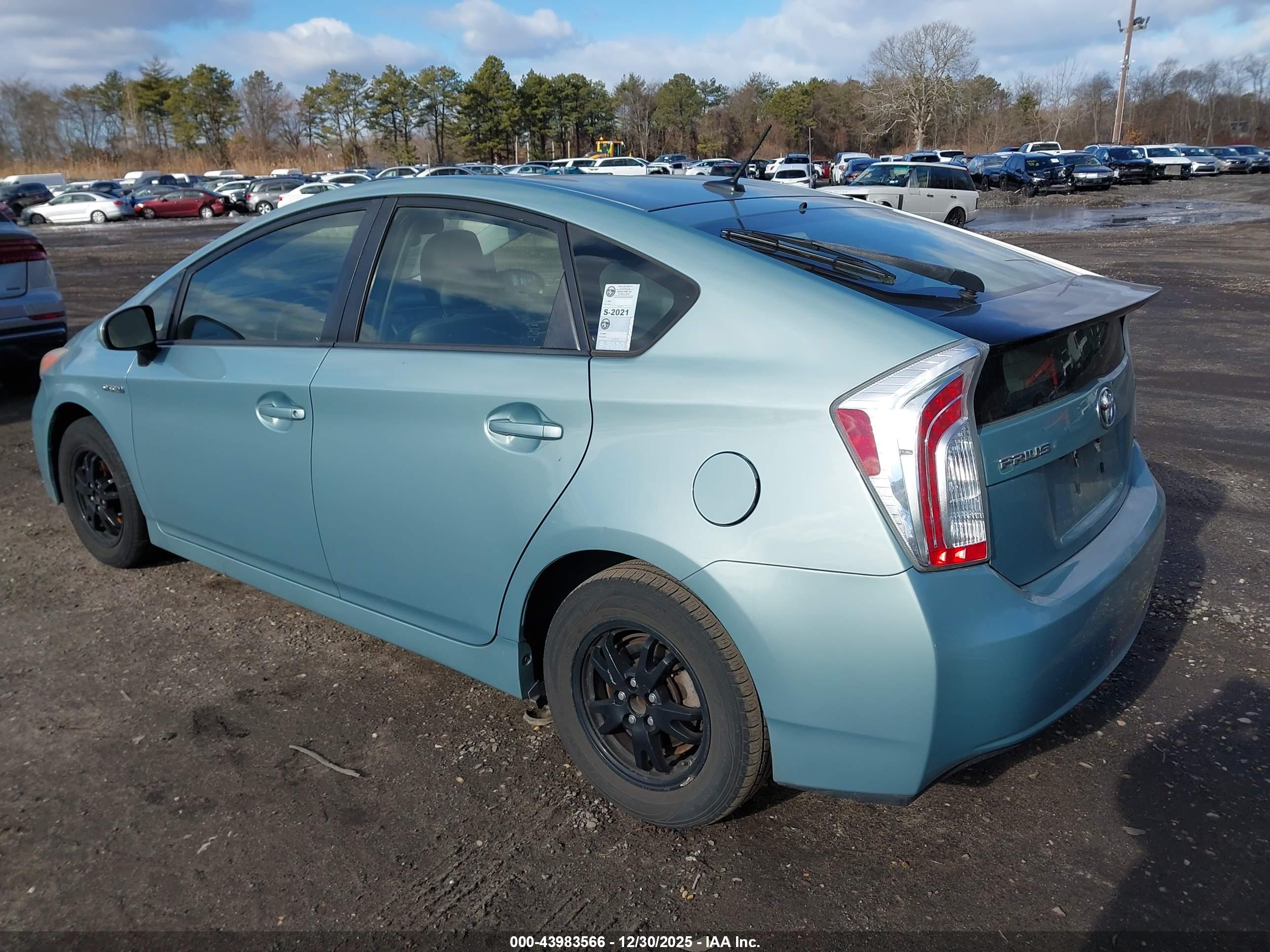 TOYOTA PRIUS image 3