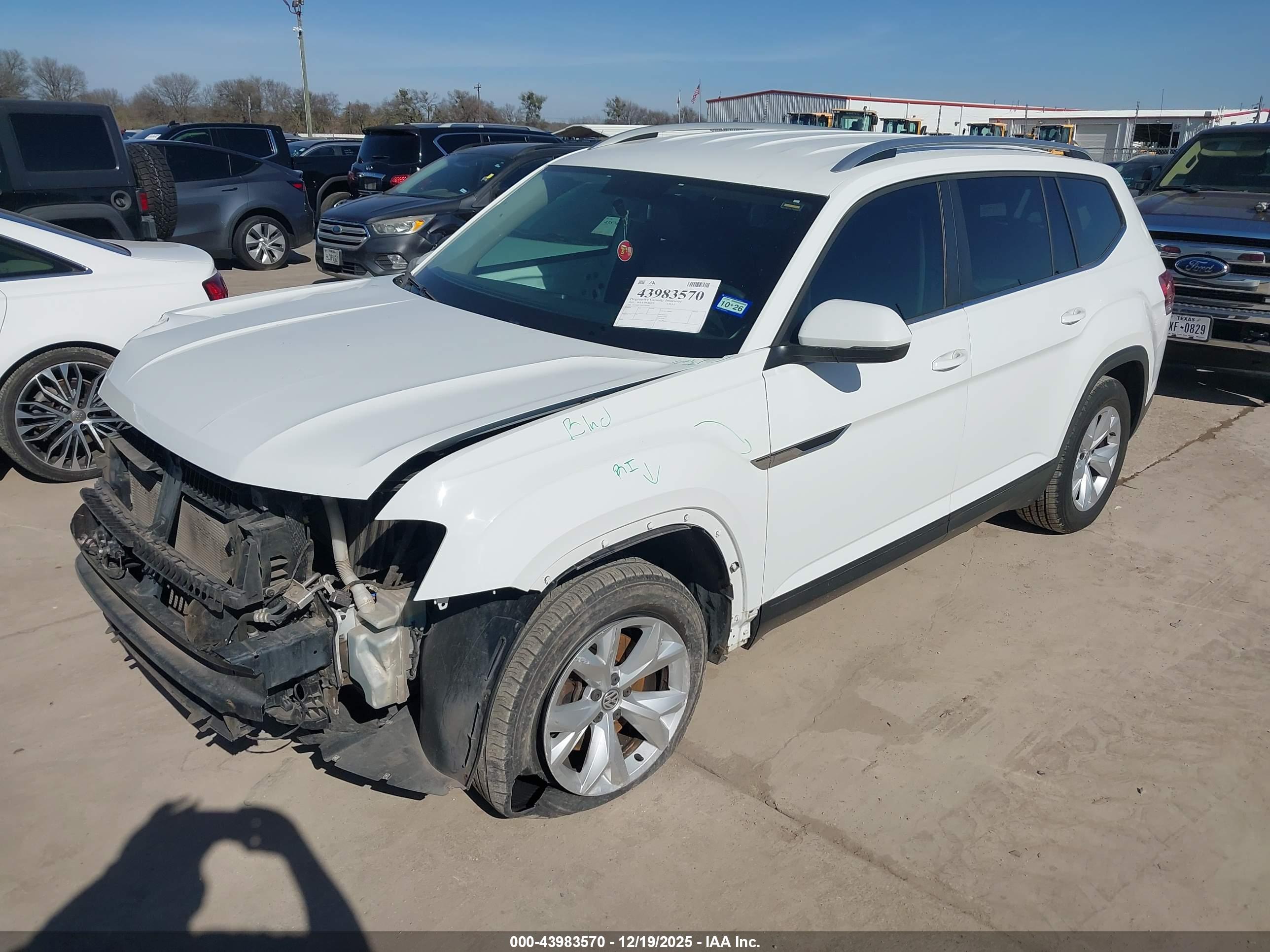 VOLKSWAGEN ATLAS image 2