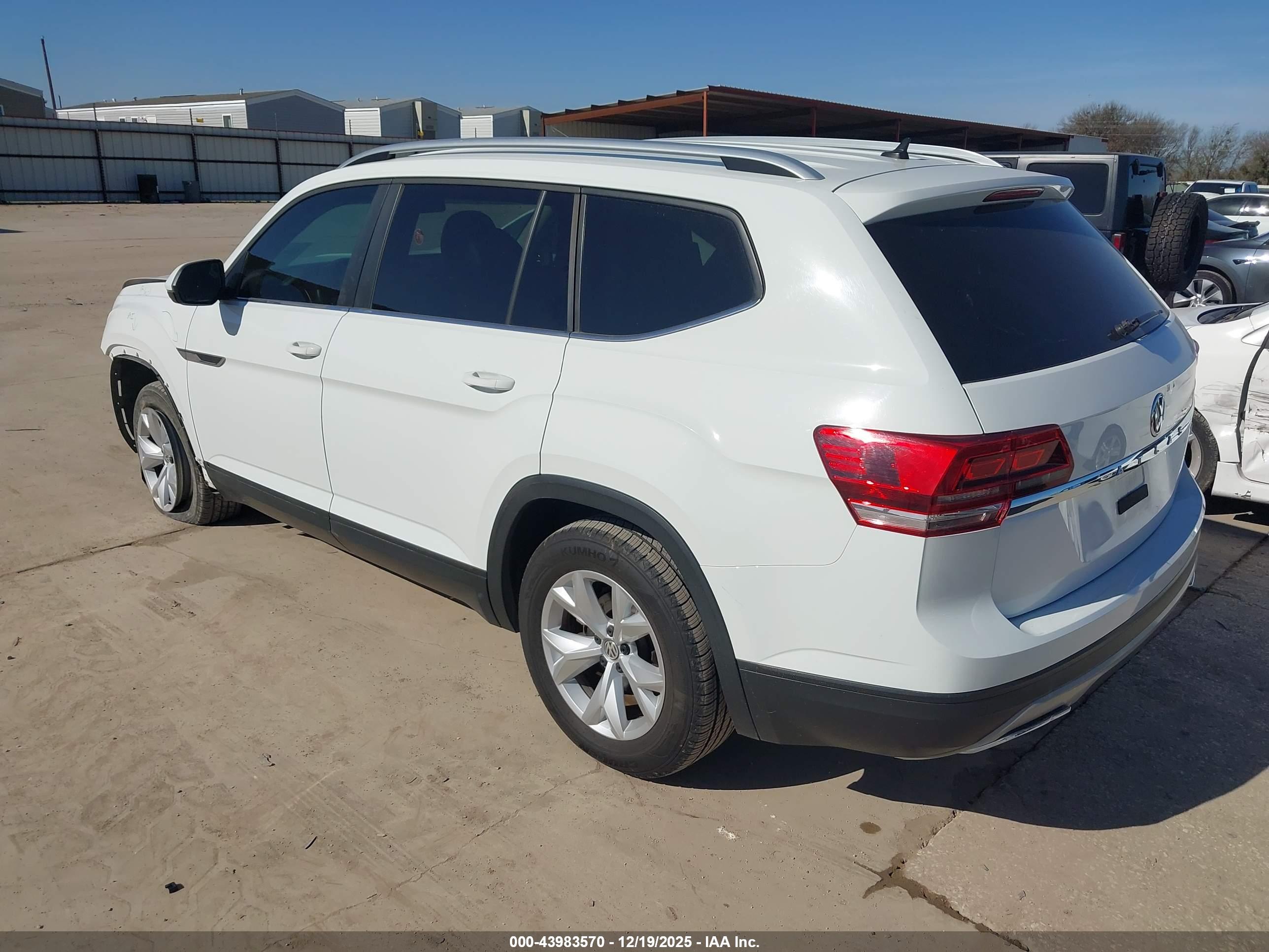 VOLKSWAGEN ATLAS image 3
