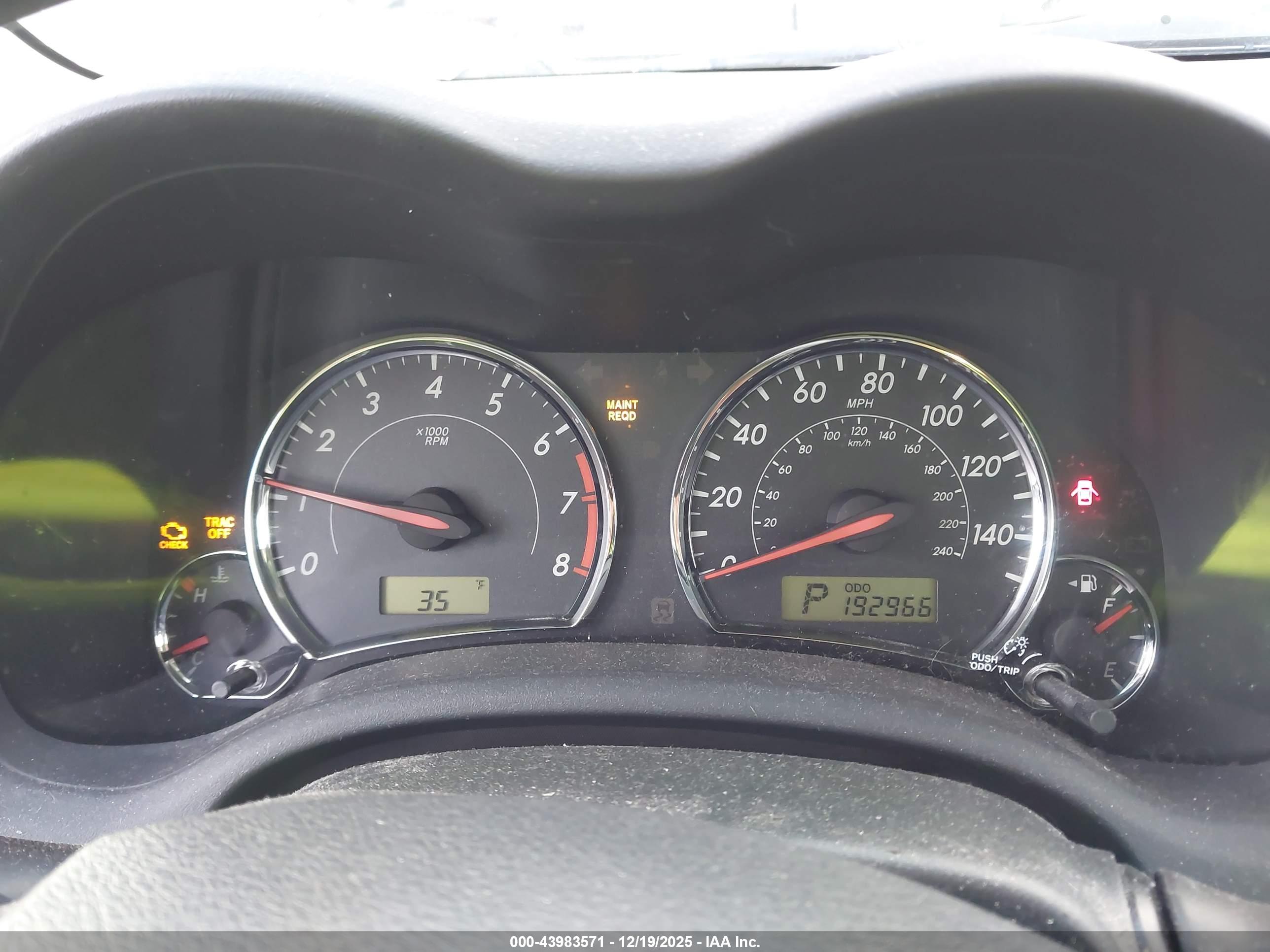 TOYOTA COROLLA image 7