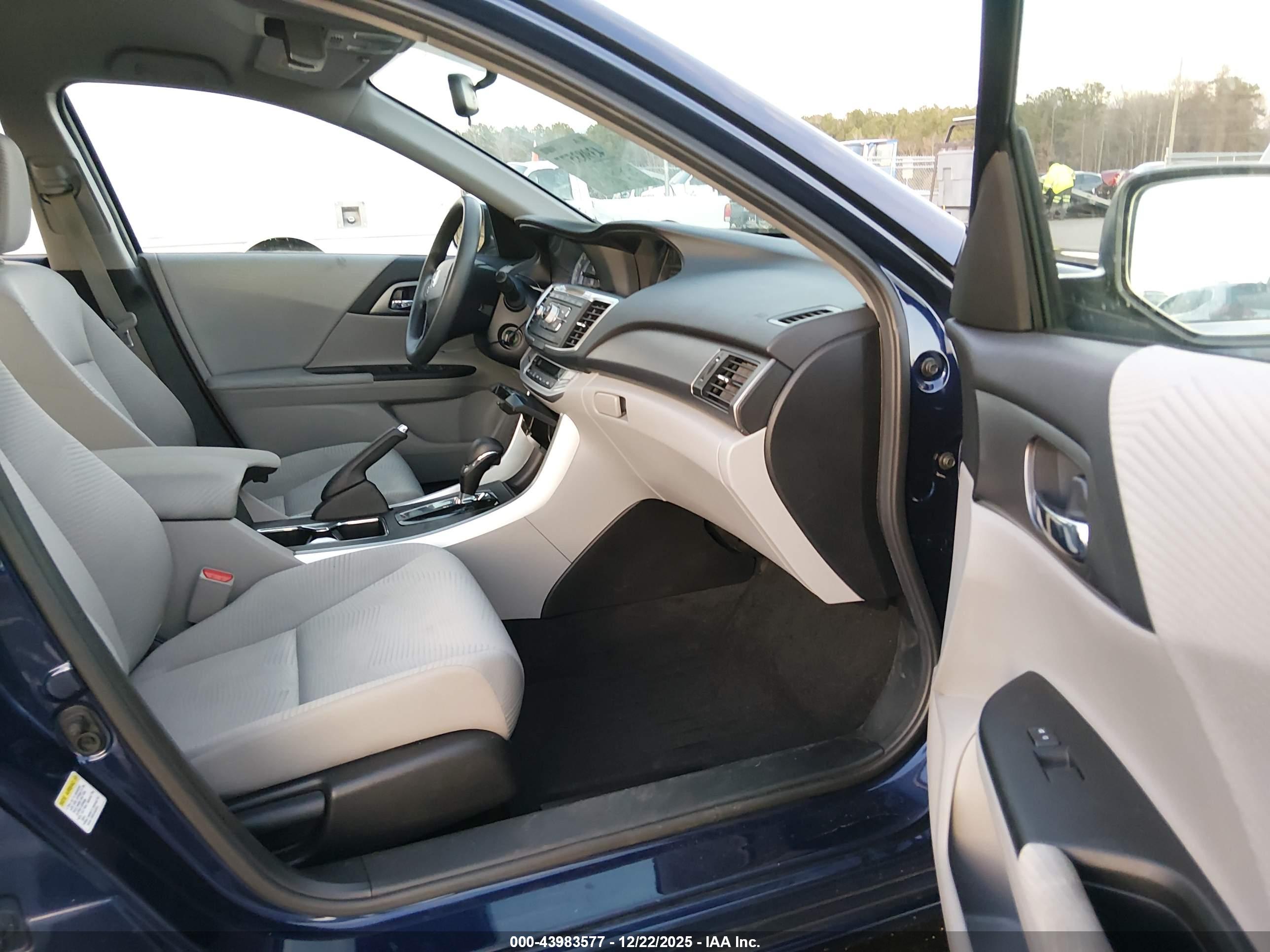 HONDA ACCORD image 5