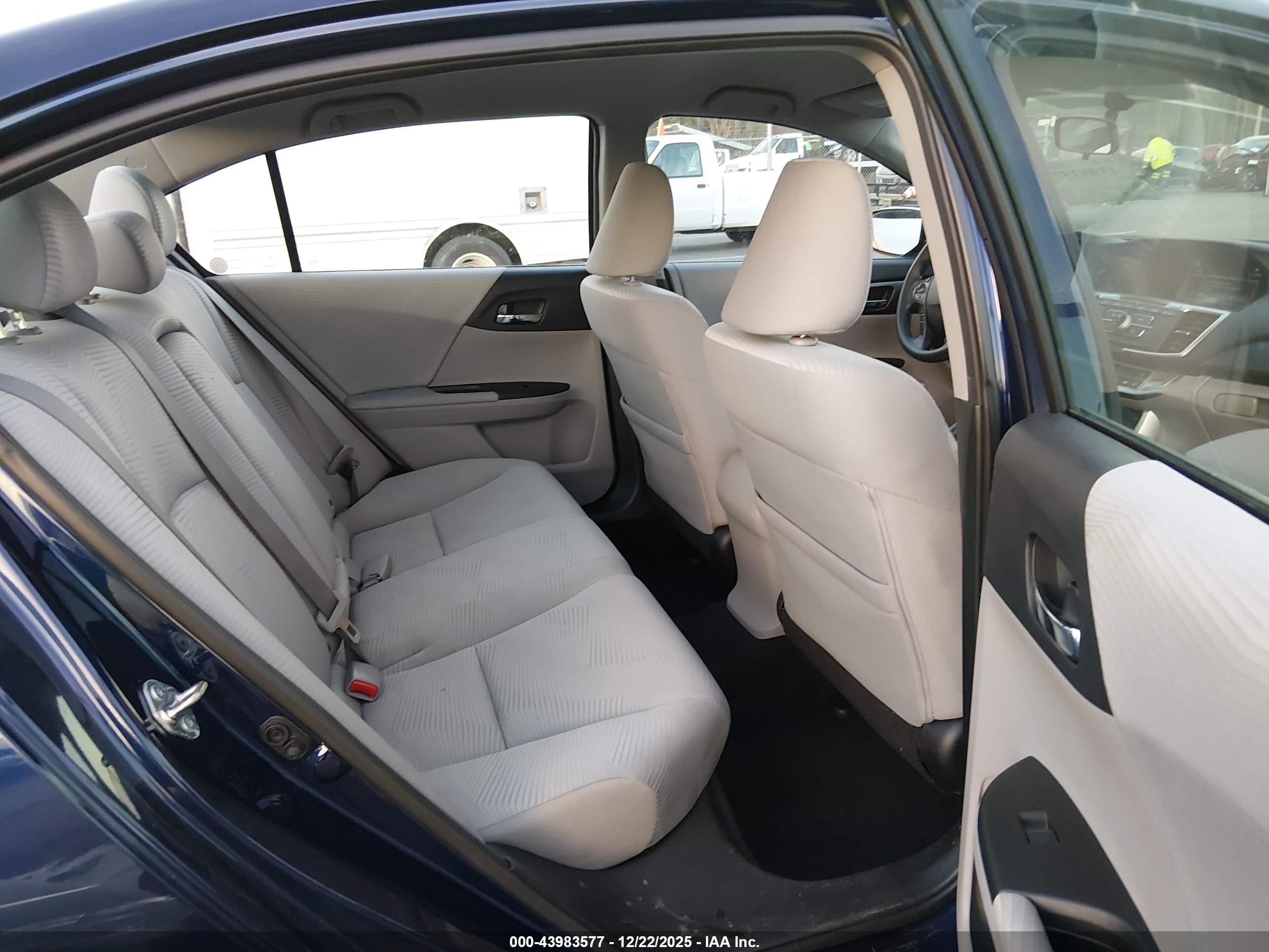 HONDA ACCORD image 8