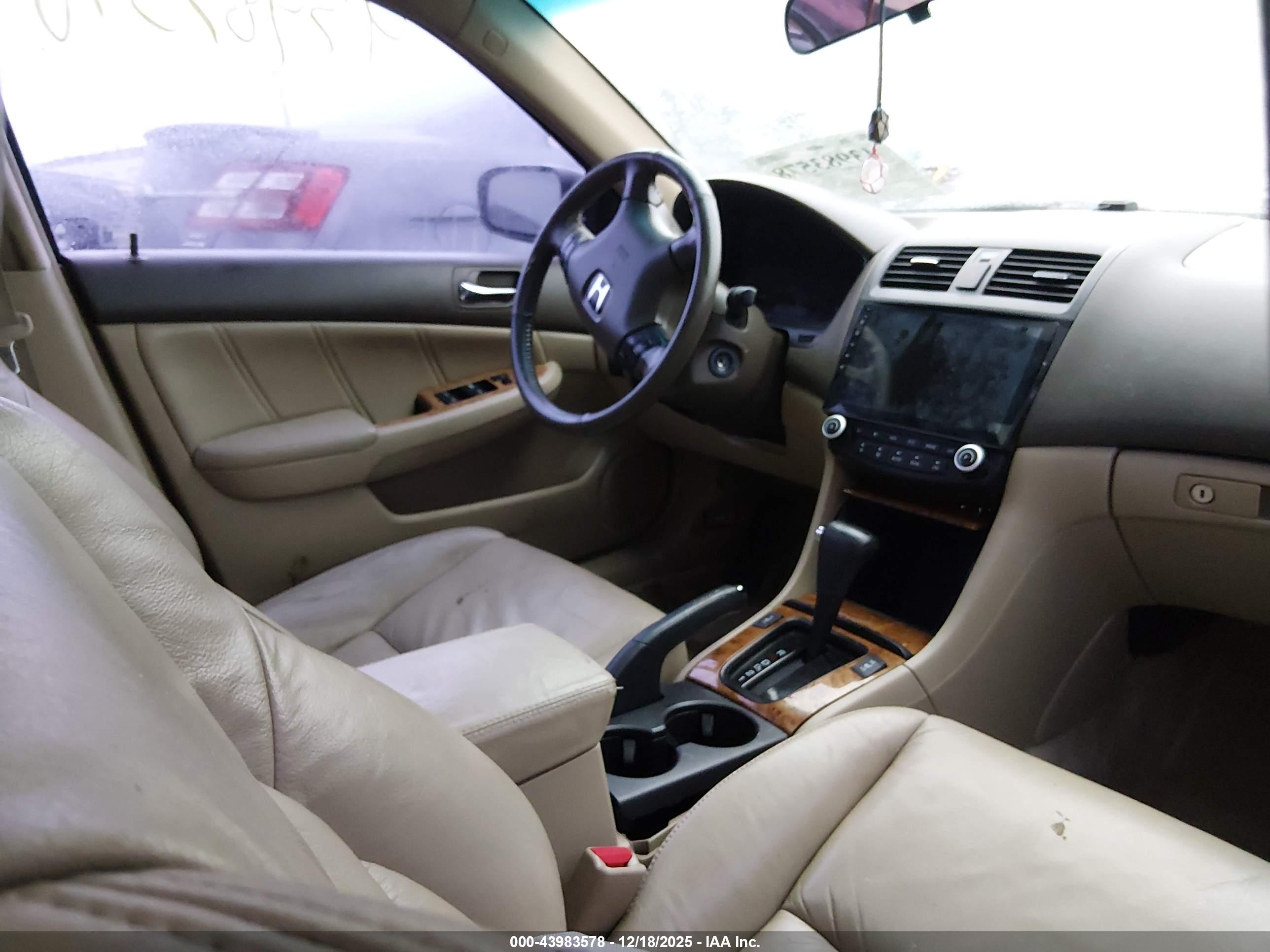 HONDA ACCORD image 5