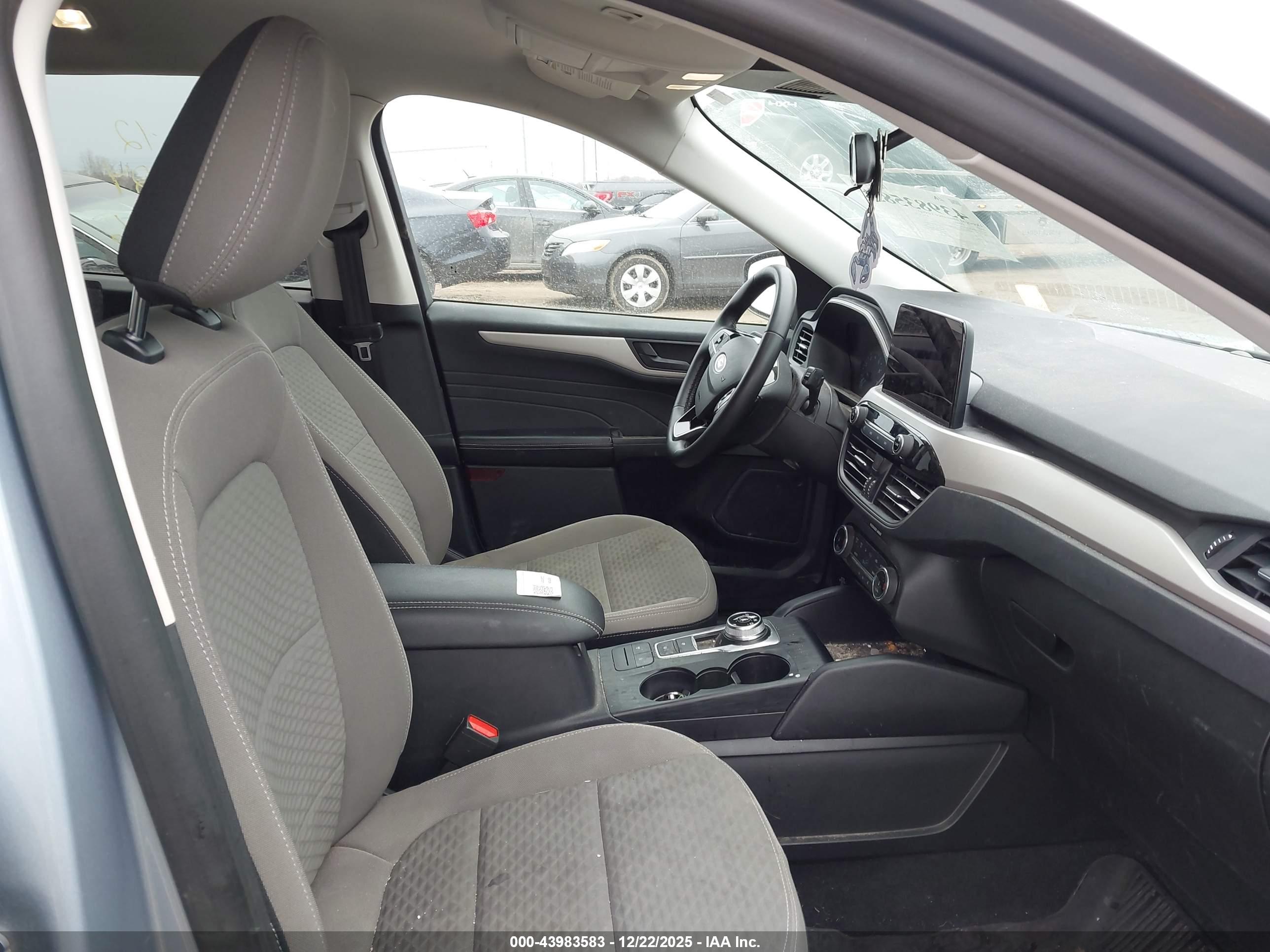 FORD ESCAPE image 5