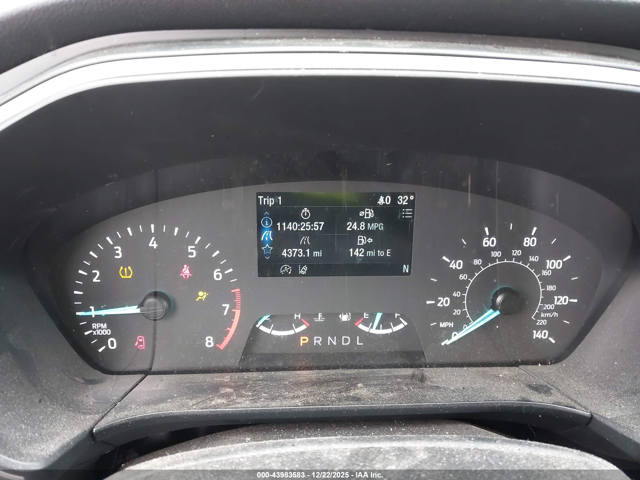 FORD ESCAPE image 7