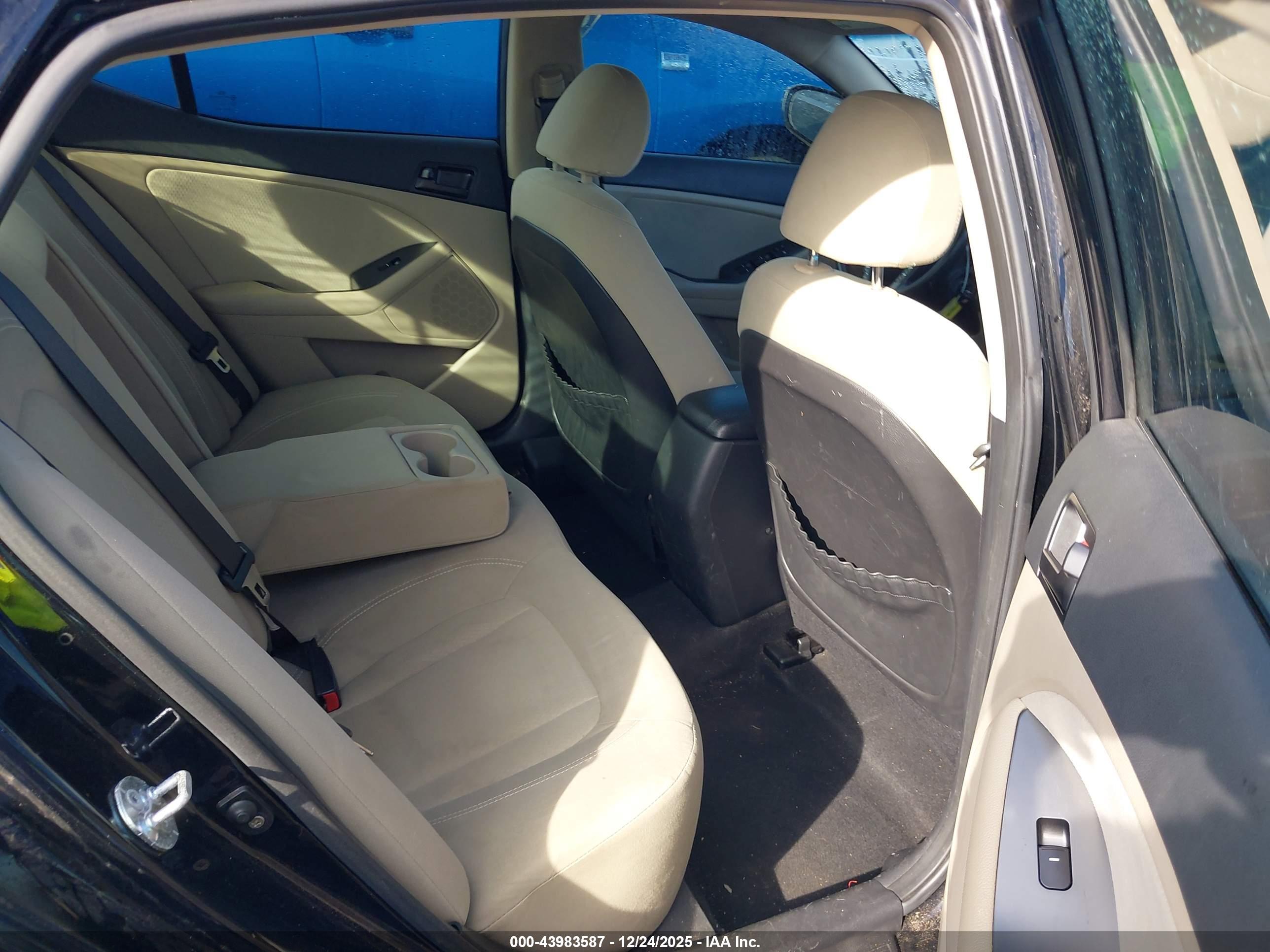 KIA OPTIMA image 8