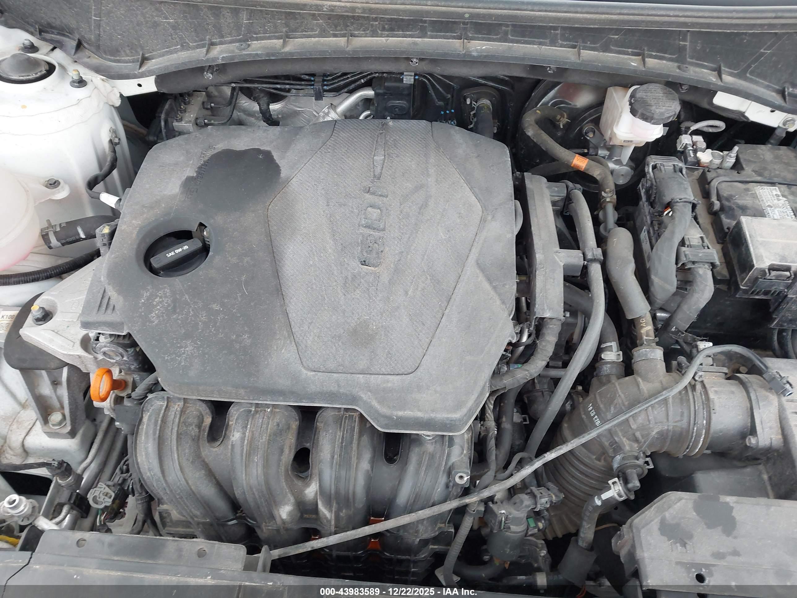 HYUNDAI TUCSON image 10