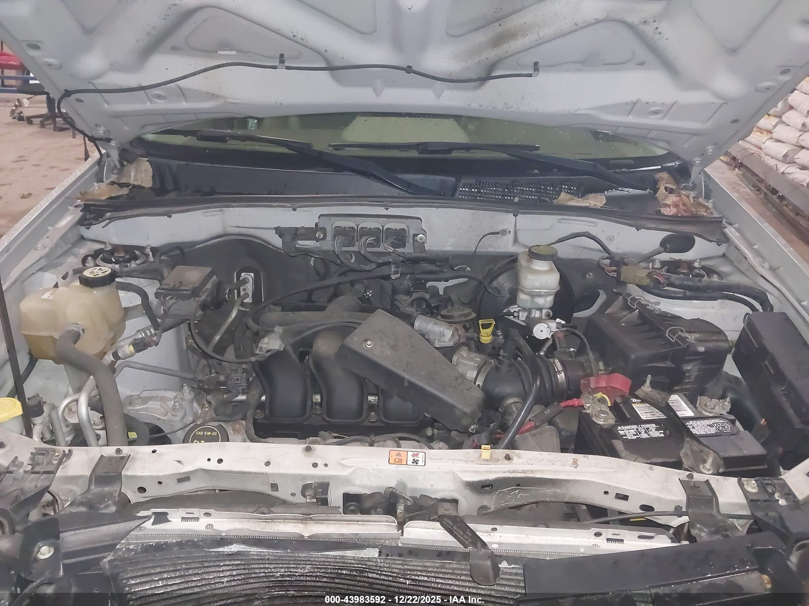 FORD ESCAPE image 10