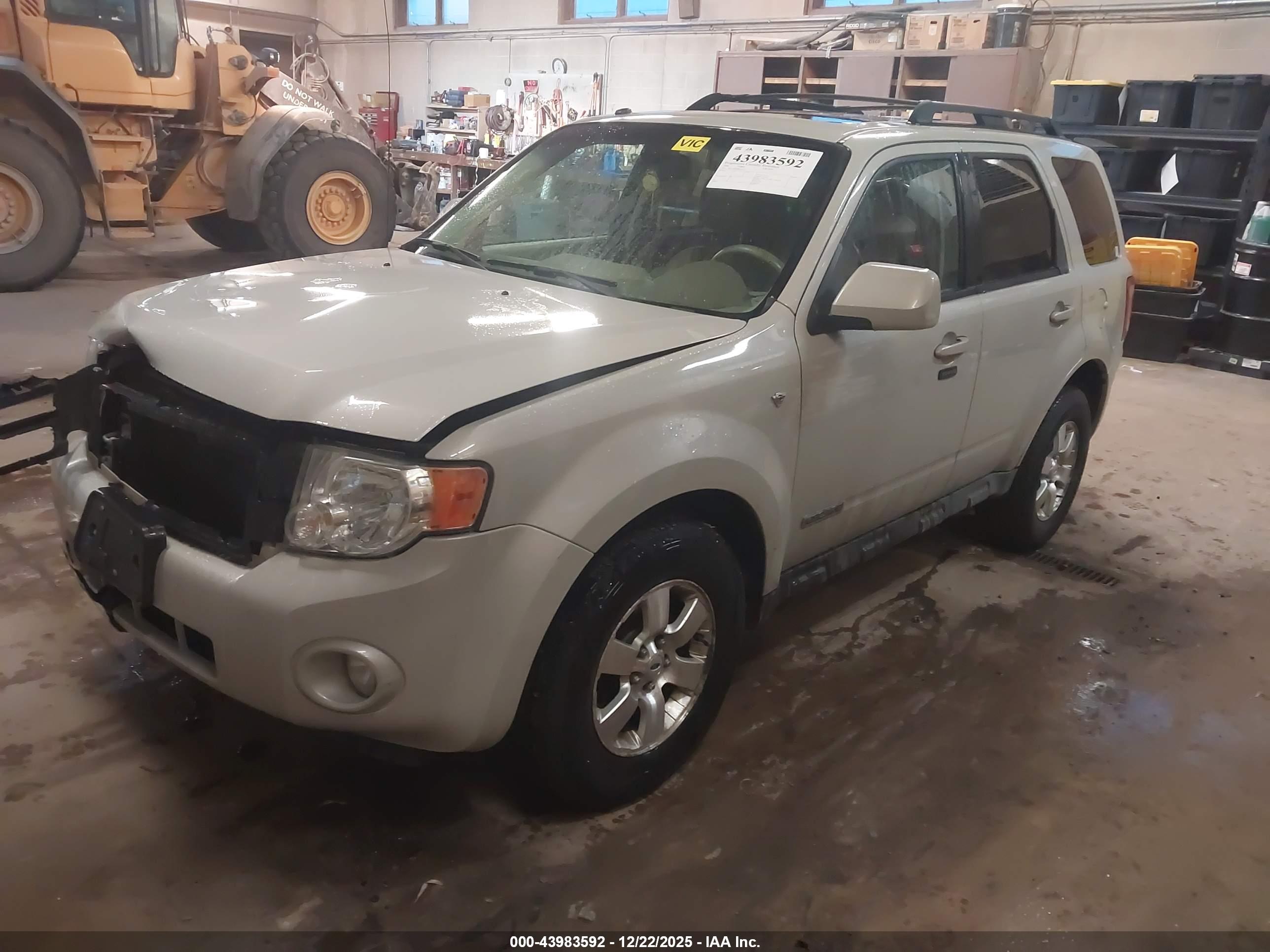 FORD ESCAPE image 2